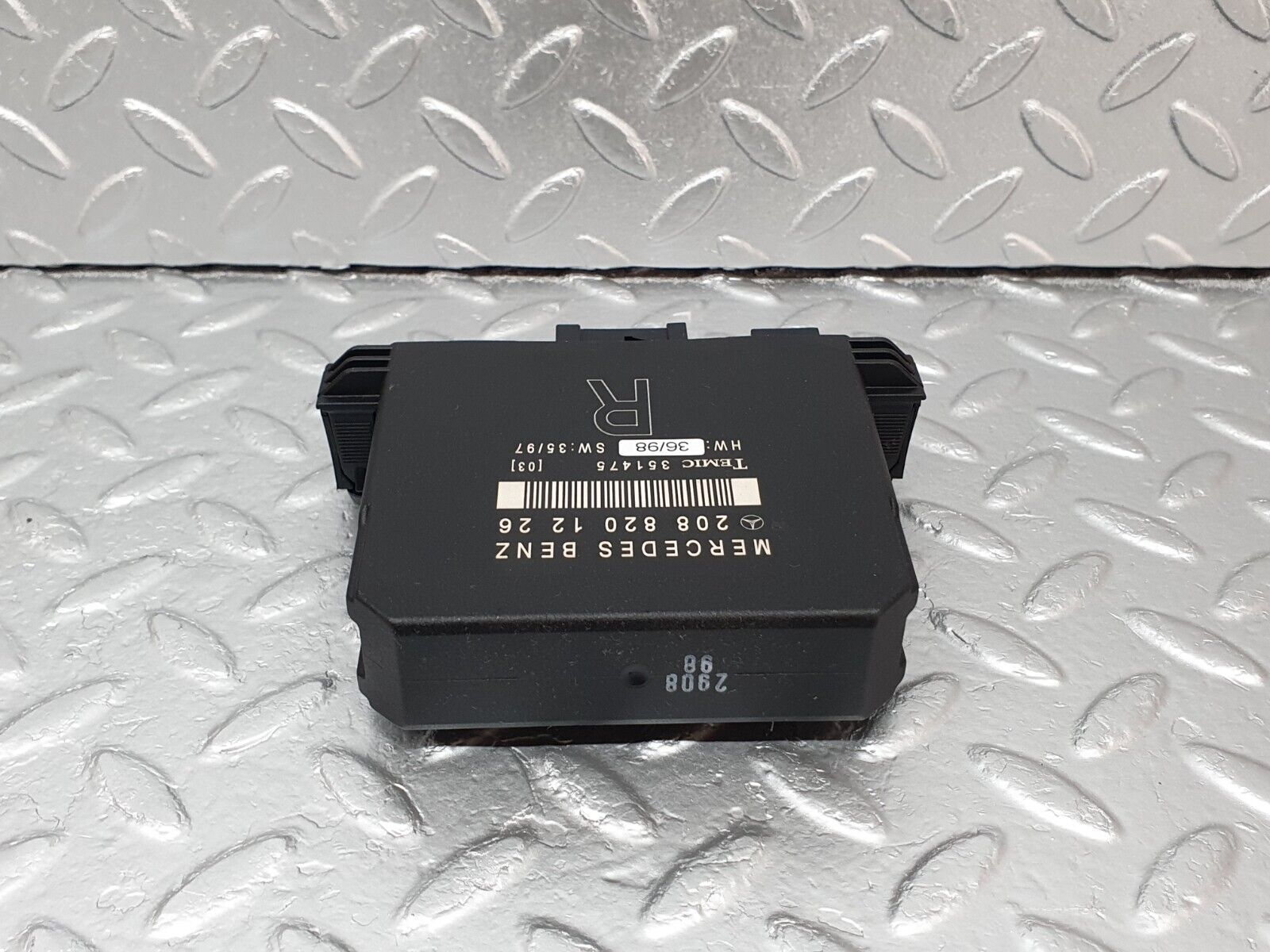 41746 Mercedes-Benz W202 C200 Door Control Unit Front Right 2088201226