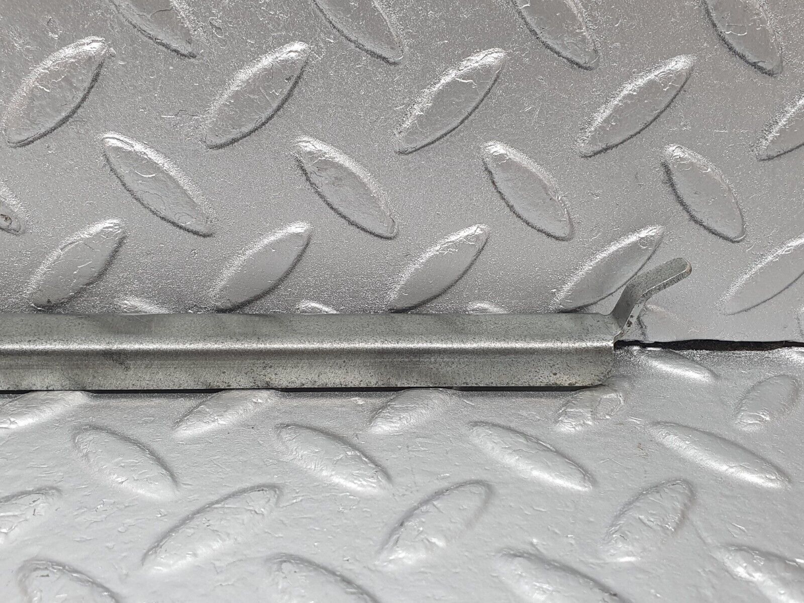 43334 Mercedes-Benz W108 280SE Front Right Seat Sliding Adjust Handle