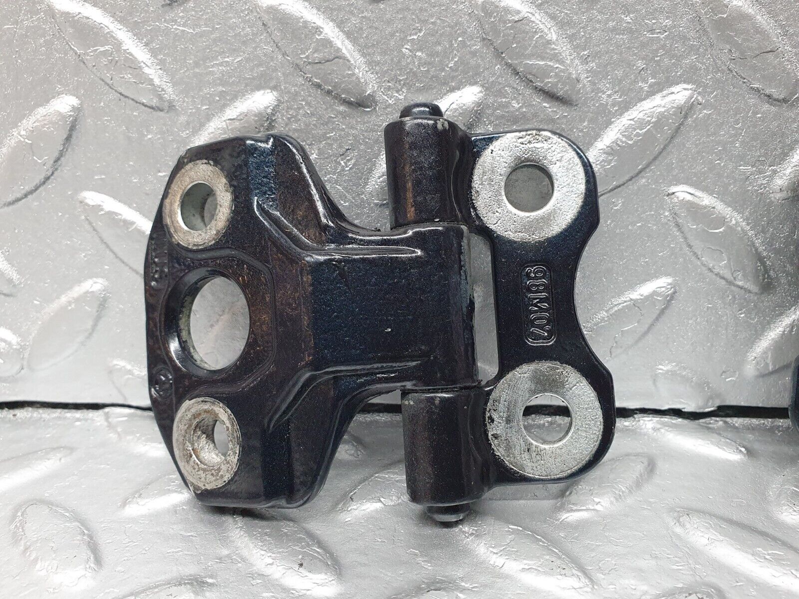 41868 Mercedes-Benz W202 C200 Front Door Hinge Right