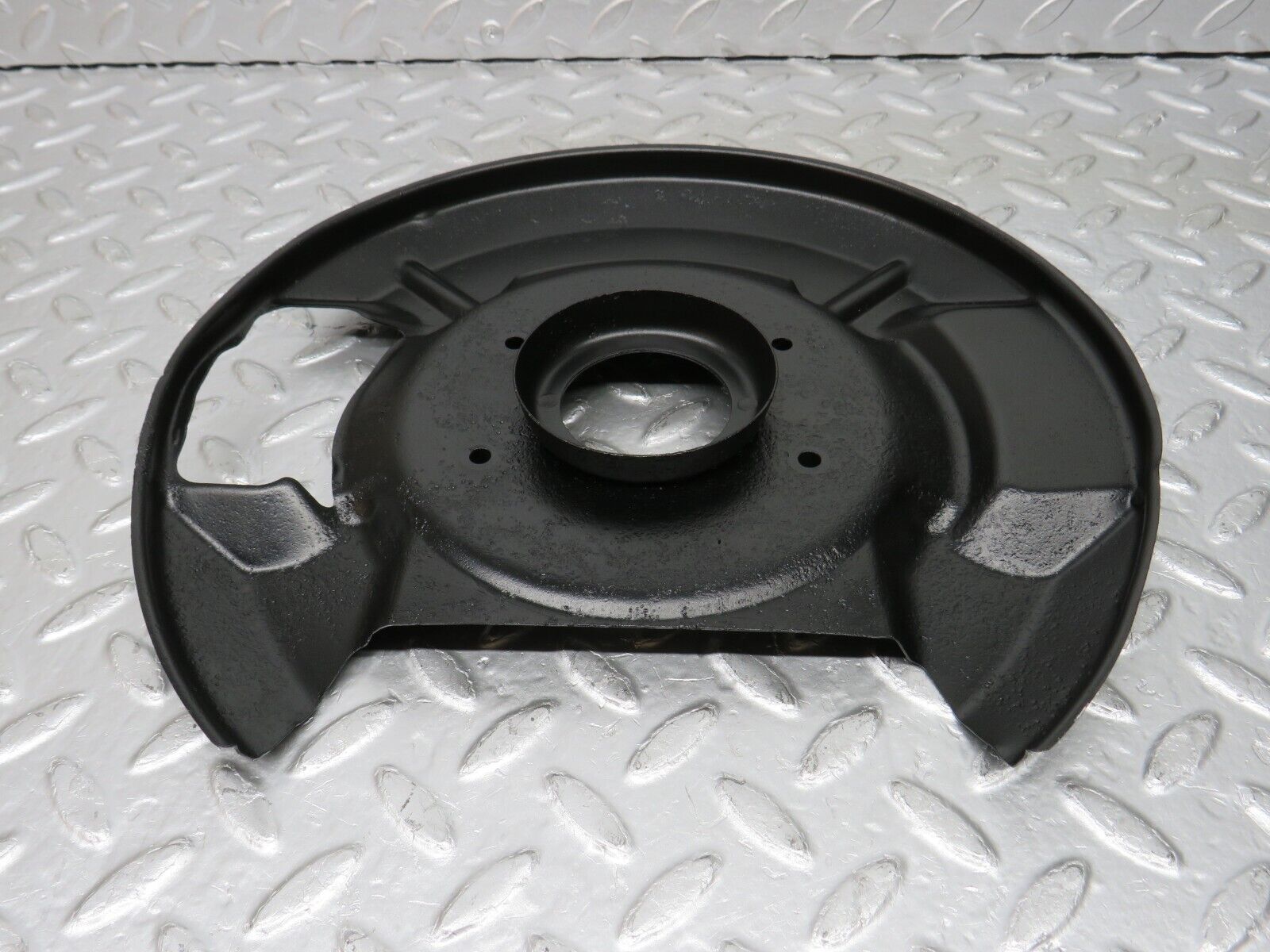 33018 Mercedes-Benz C107 R107 350 V8 Front Right Brake Disc Protection Plate