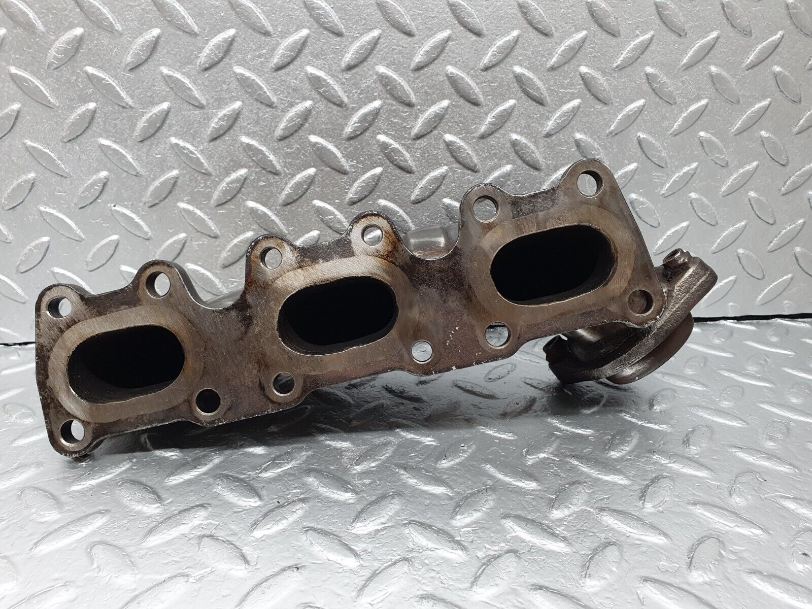 42561 Mercedes-Benz R129 320SL Coupe Exhaust Manifold Cylinder 4-6 1044895M7