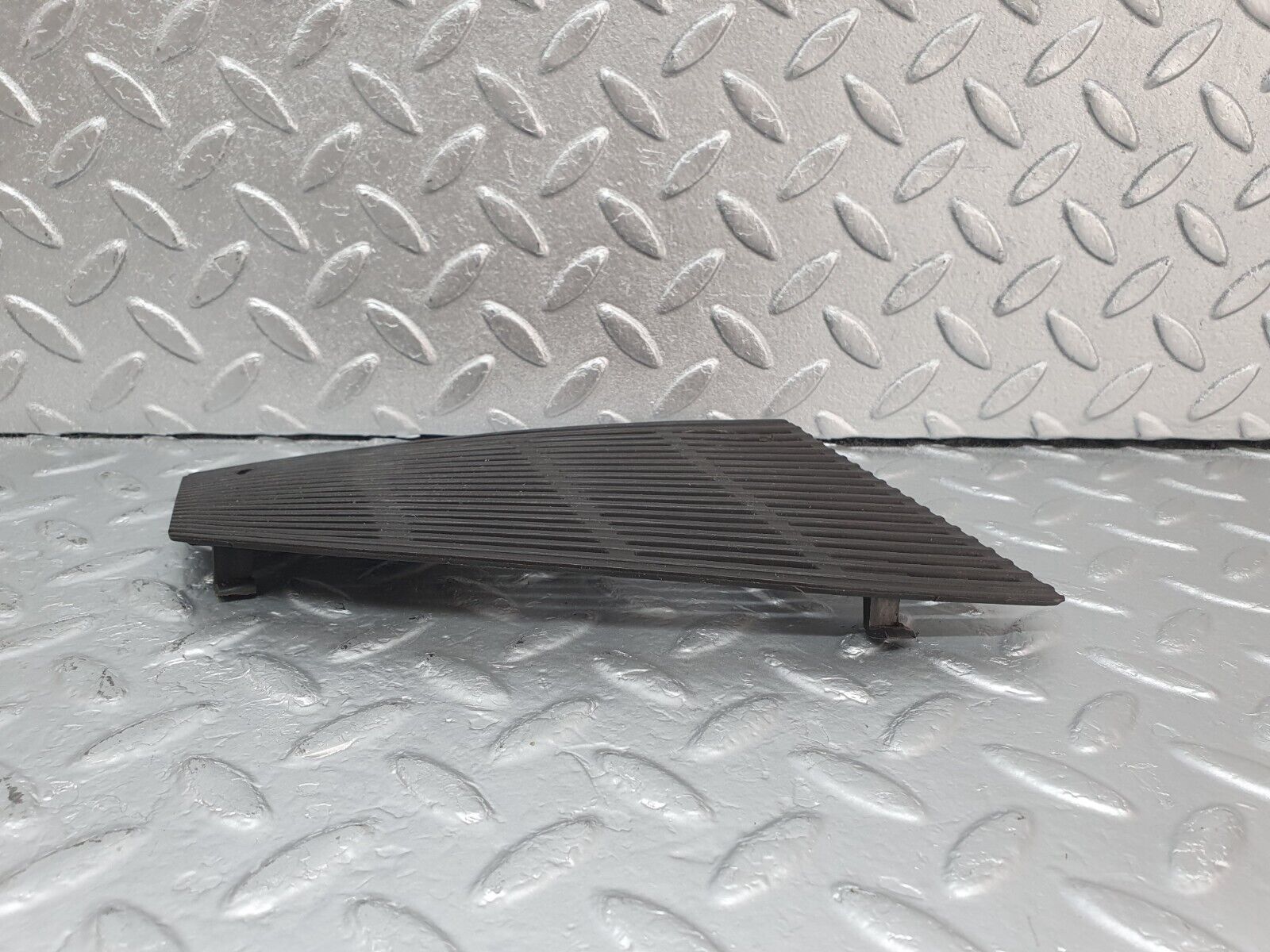 43675 Mercedes-Benz C126 380SEC Coupe Dashboard Speaker Cover Right Side