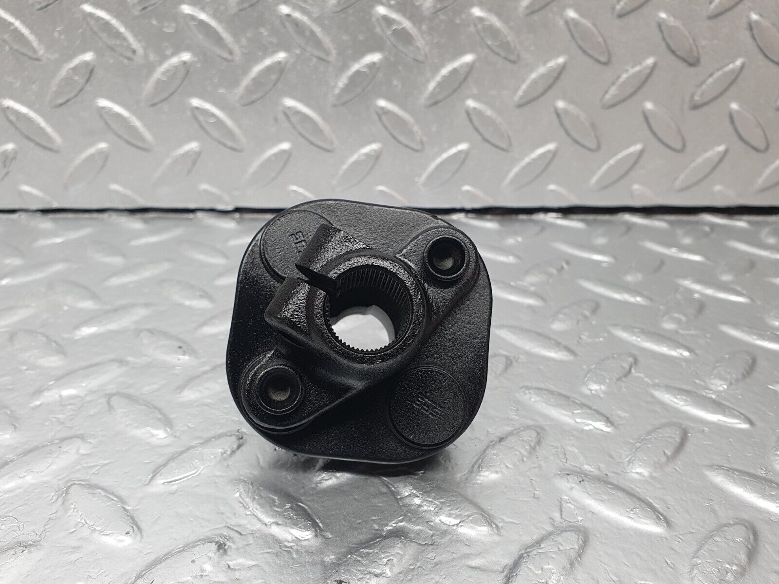 42825 Mercedes-Benz W201 190 2.0L Steering Column Lower Shaft Connector 1264620146