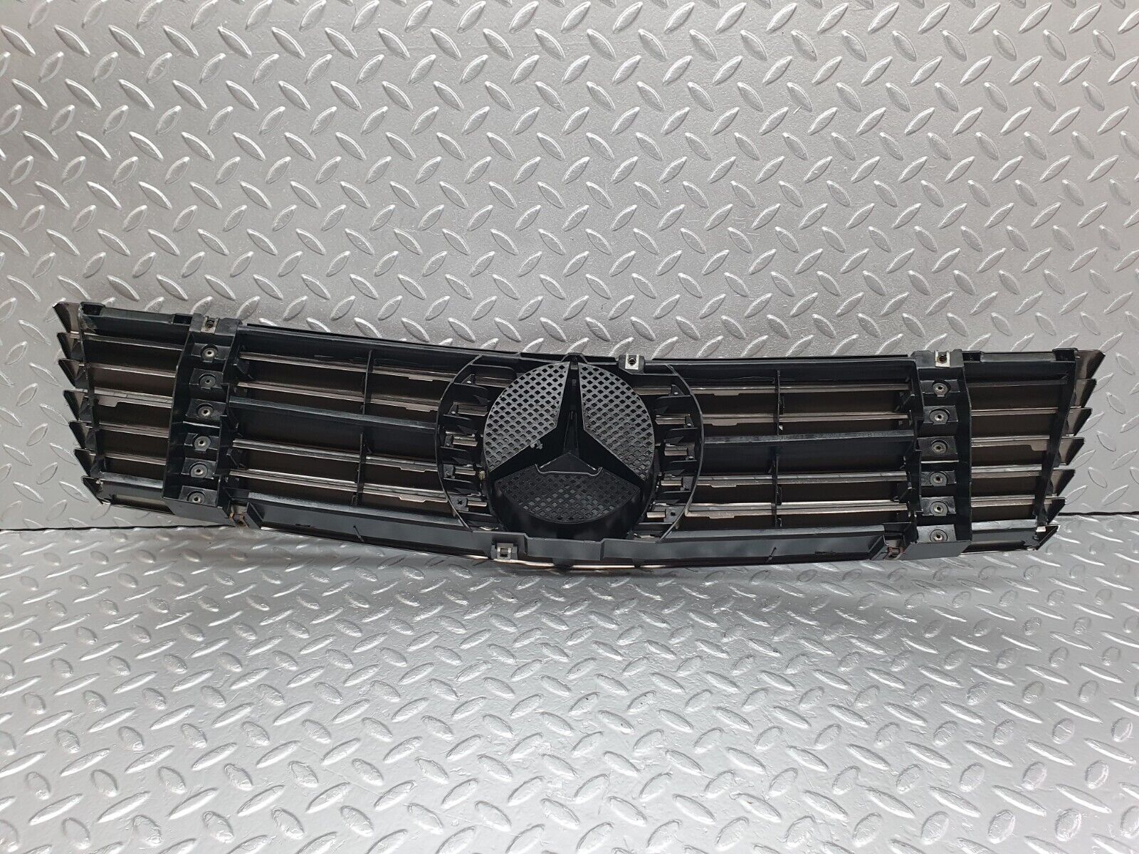 42175 Mercedes-Benz R129 320SL Coupe Bonnet Grill 7 Slat 1298800185