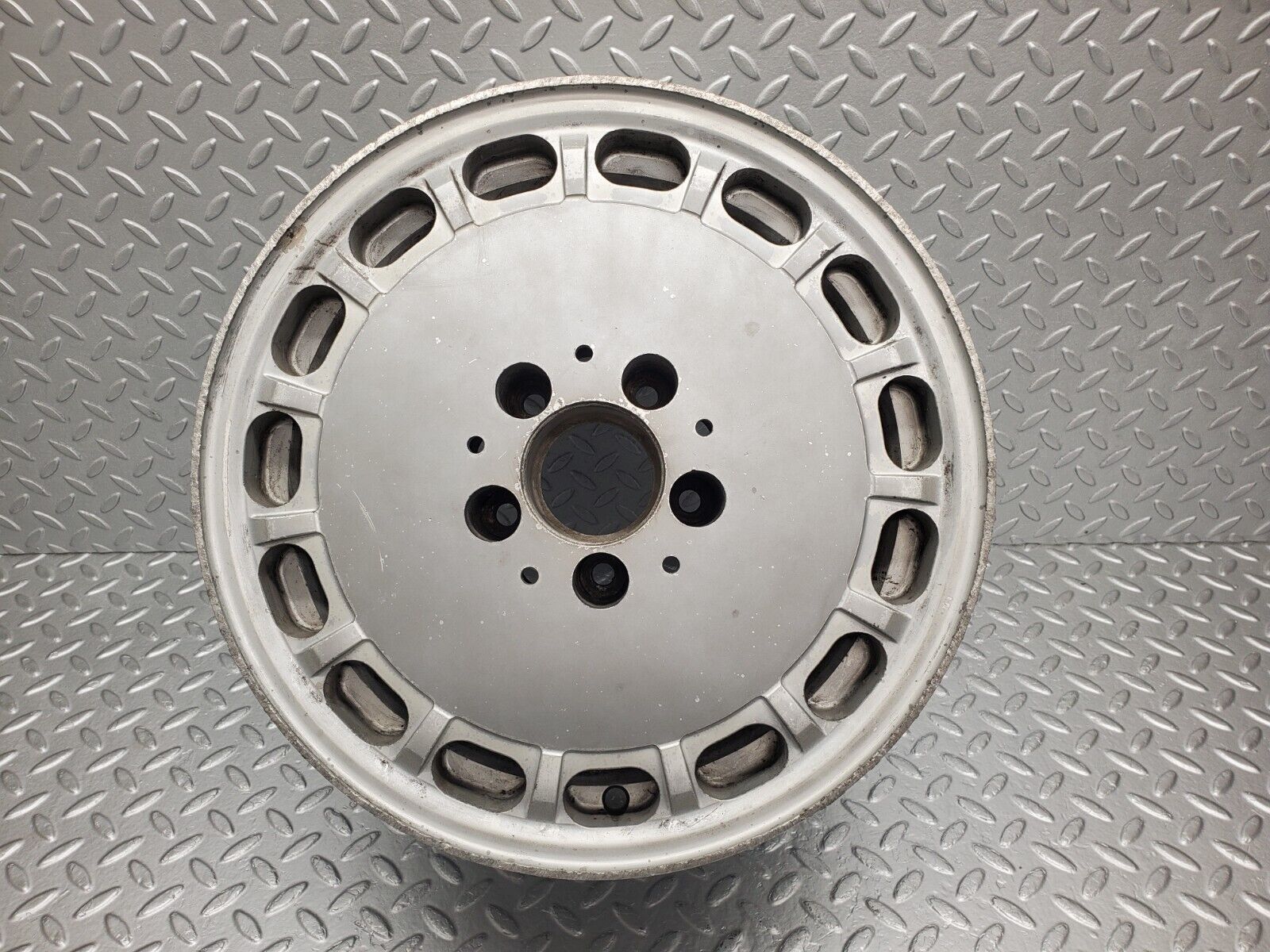 46104 Mercedes-Benz Alloy Wheel 7Jx15H2 ET25 1264003002