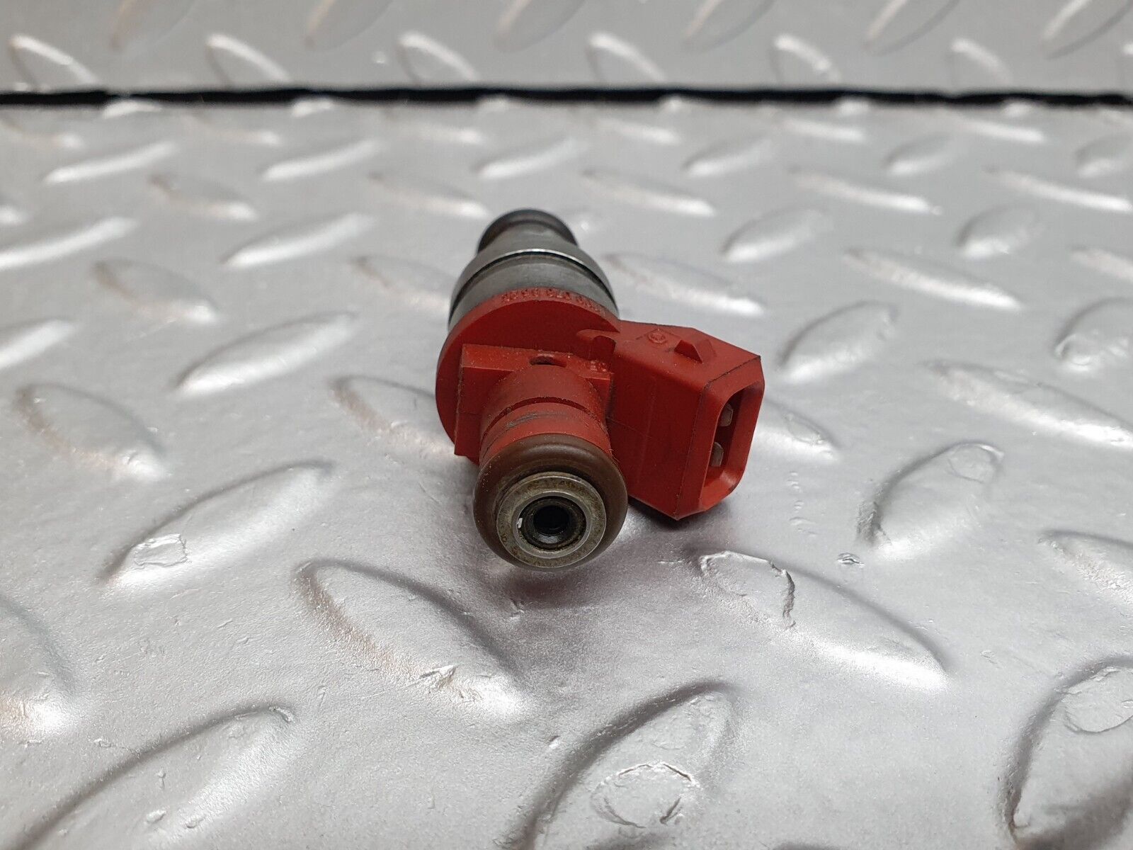 42056 Mercedes-Benz W202 C200 Fuel Injector Siemens 0000788523