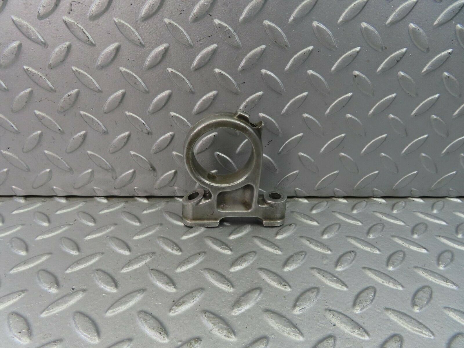 8977 Mercedes-Benz R107 Camshaft Tower Bearing 1160512112