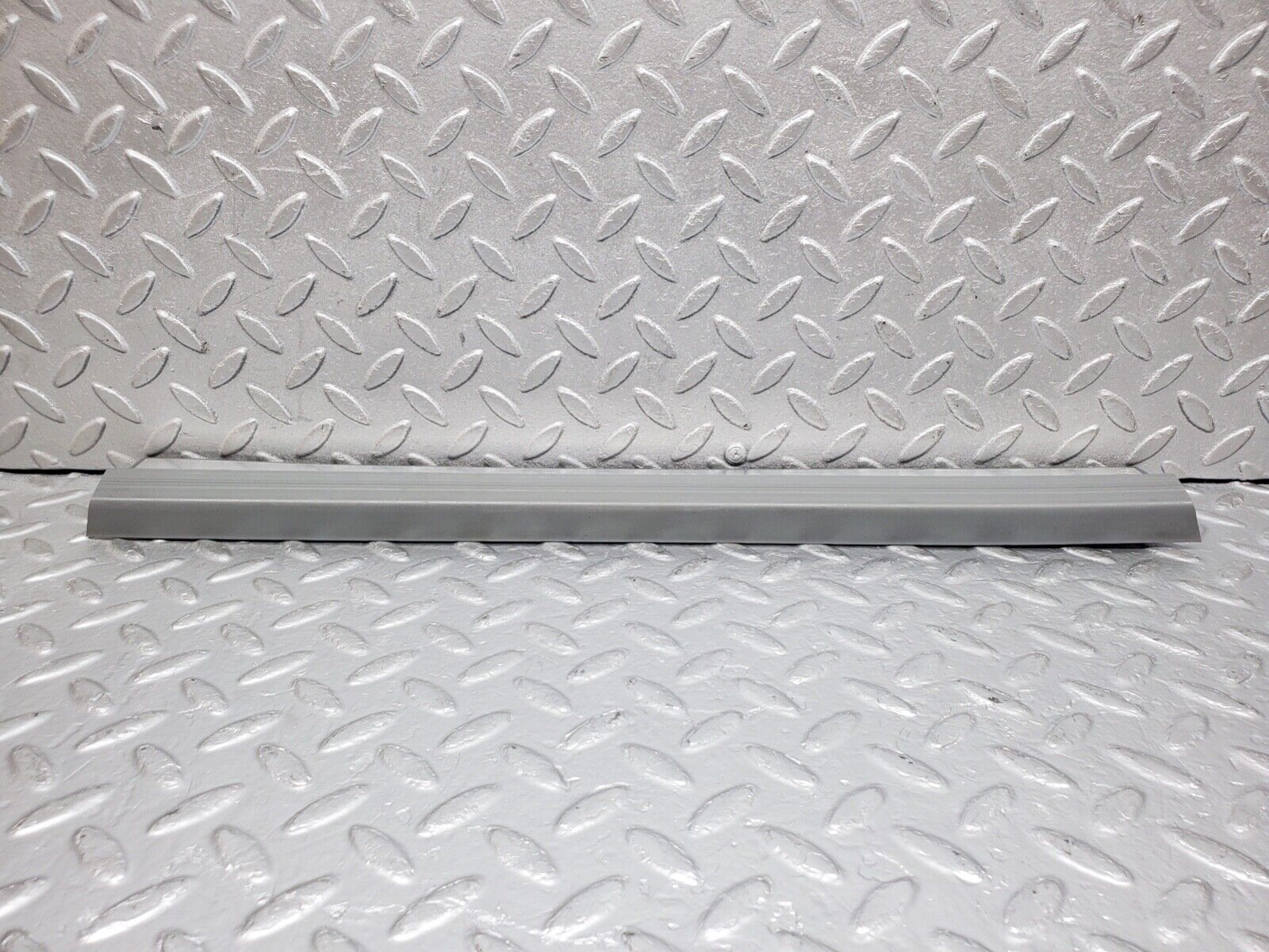 44583 Mercedes-Benz W124 220E Rear Right Door Sill Trim