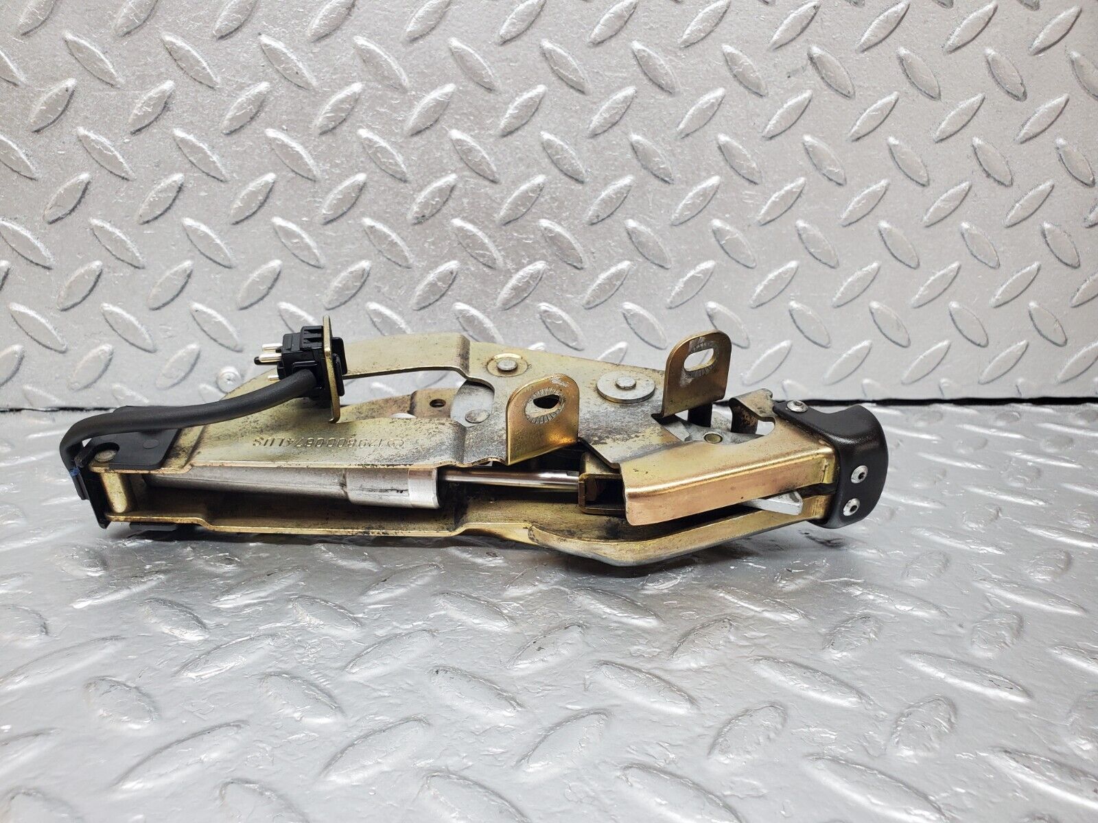 44982 Mercedes-Benz R129 300SL Coupe Rear Right Roof Lock Mechanism 1298000674