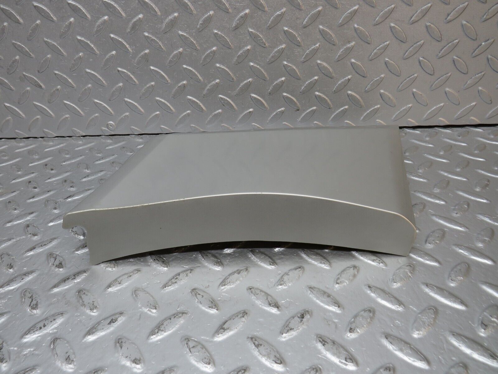 39683 Mercedes-Benz R129 320SL Coupe Rear Right Lower Moulding Trim 1296902440