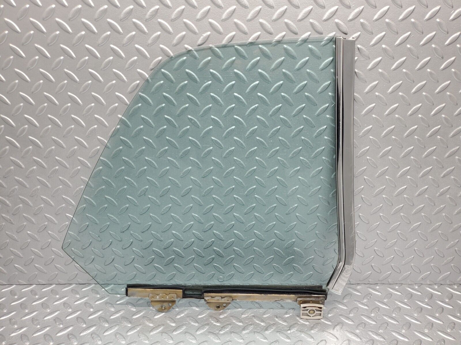 46432 Mercedes-Benz C123 280CE Coupe Rear Left Window Glass