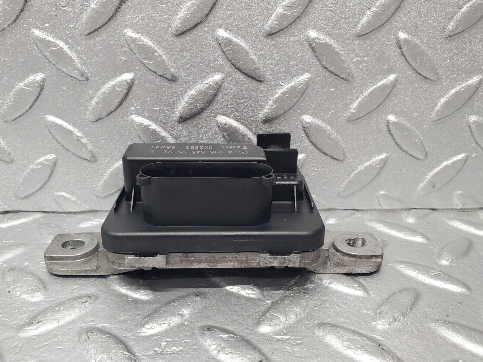 46786 Mercedes-Benz R129 320SL Coupe Radiator Fan Relay 0165459632