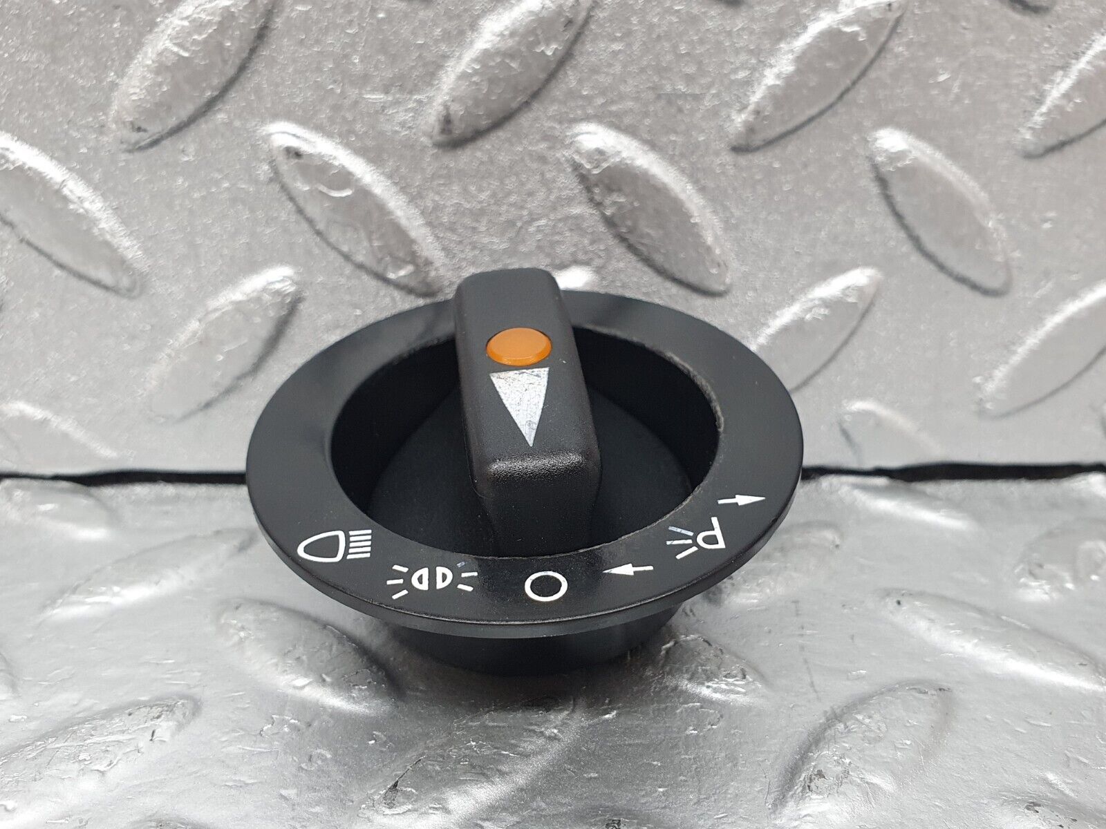 44087 Mercedes-Benz C123 230CE Coupe Headlight Switch Knob 1075450530