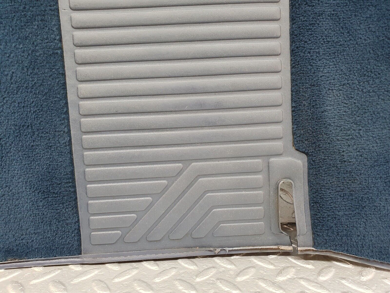 43023 Mercedes-Benz W201 190 Front Right Floor Carpet Blue 2016805462