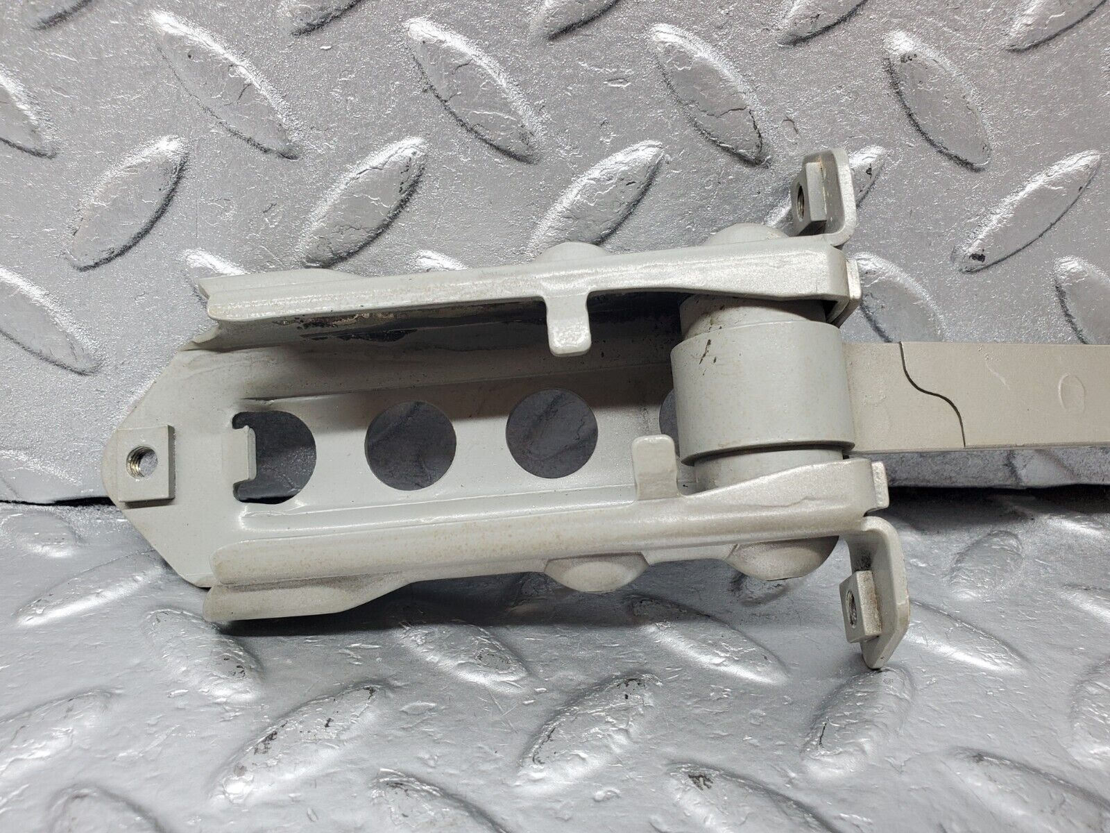 45550 Mercedes-Benz W126 420SE Door Safety Check Strap