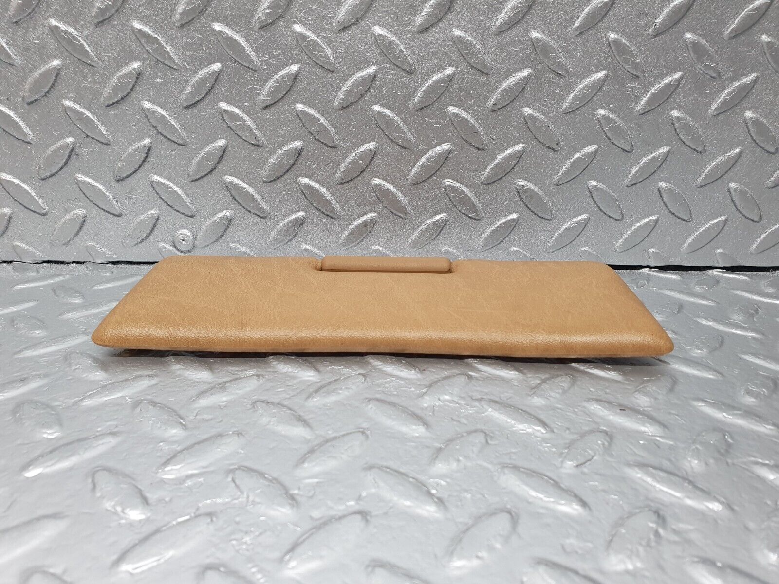 43518 Mercedes-Benz C126 380SEC Coupe Middle Sun Visor