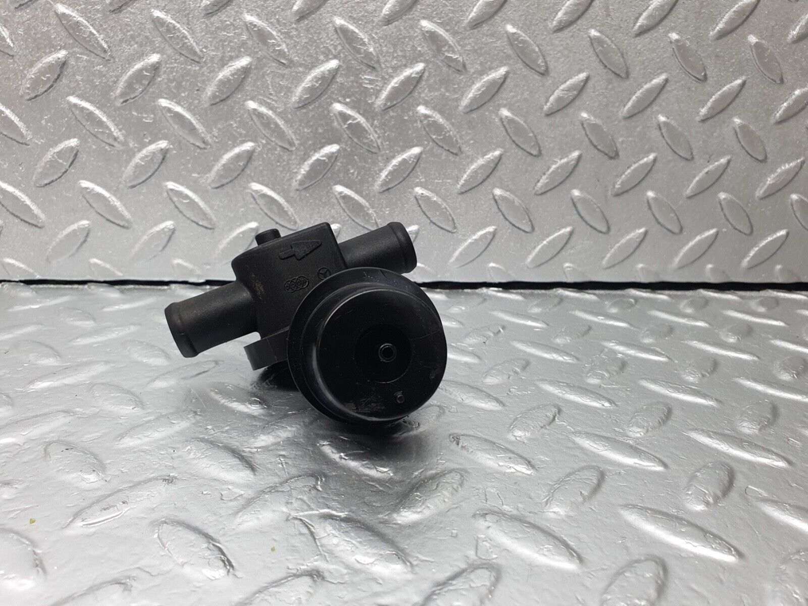 42990 Mercedes-Benz W201 190 Heater Control Valve