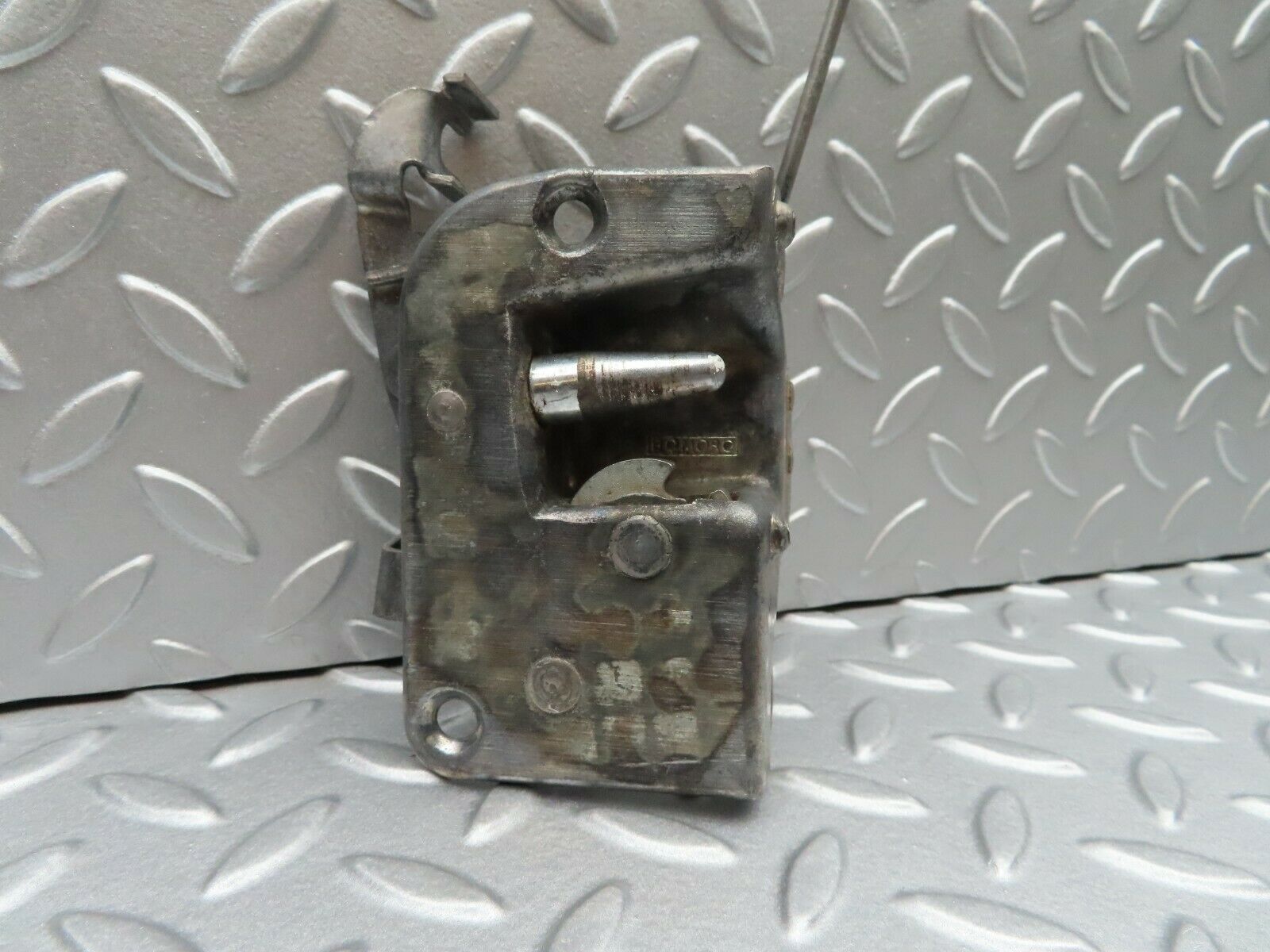 5024 Mercedes-Benz R107 350SL Left Door Lock Mechanism