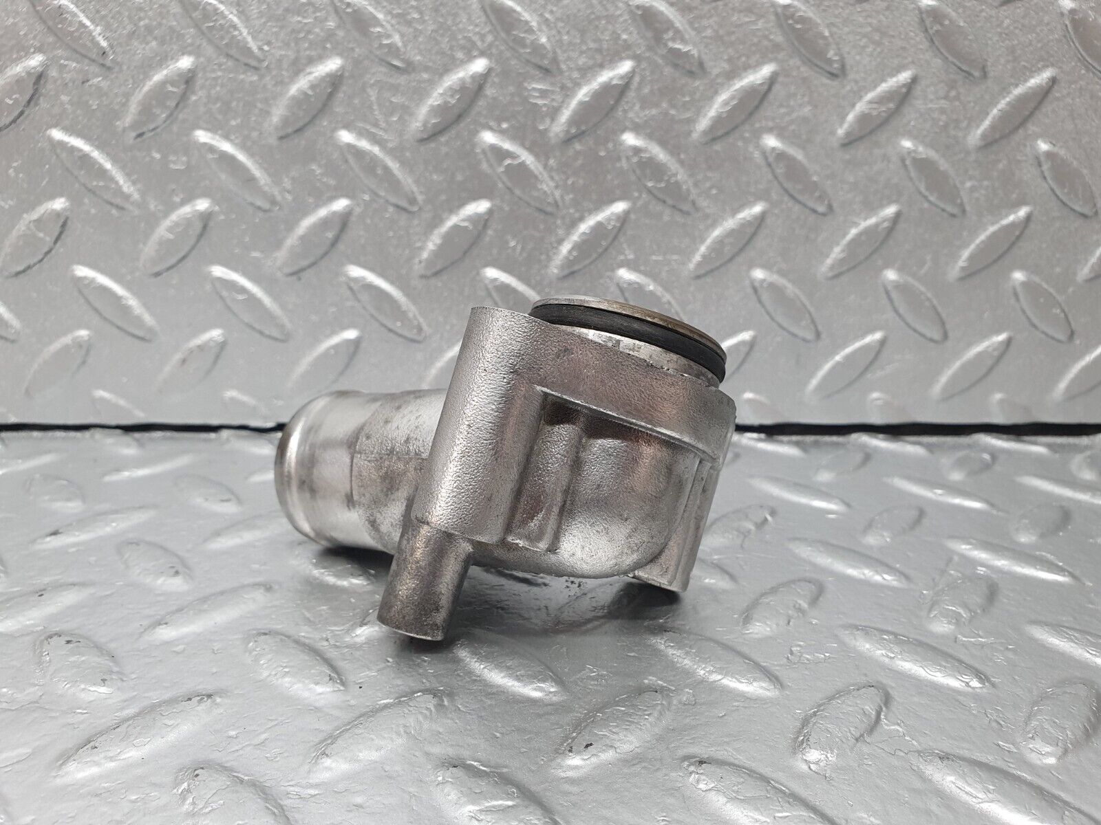 42306 Mercedes-Benz R129 320SL Coupe Coolant Flange Pipe 1042030431