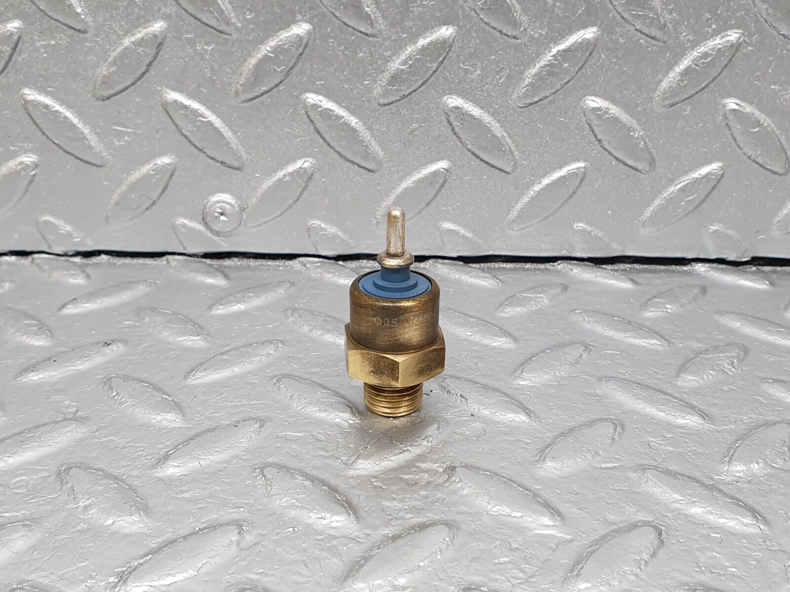 41656 Mercedes-Benz W124 200E Radiator Fan Temperature Switch 0055457024