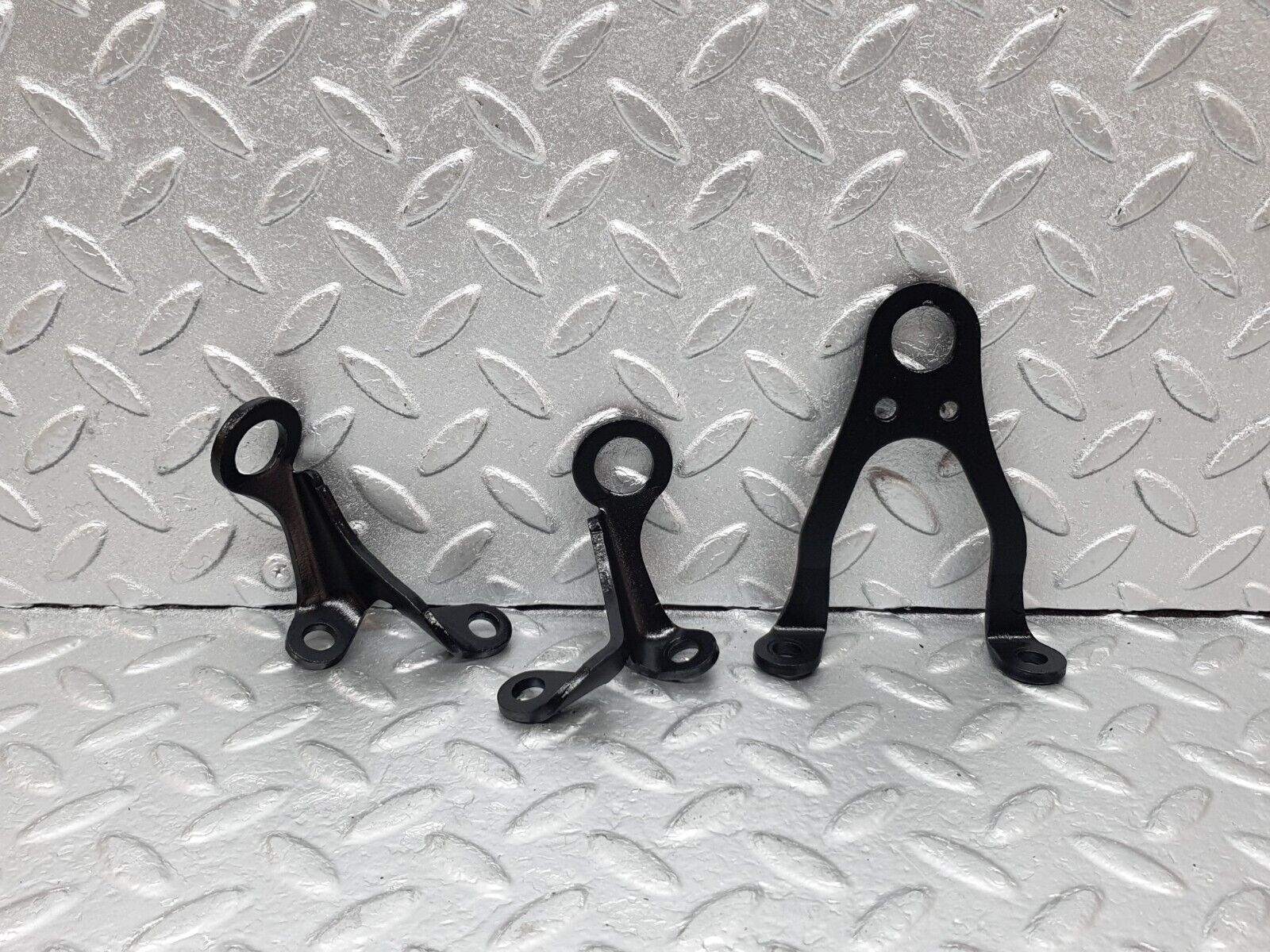 43575 Mercedes-Benz C126 380SEC Coupe Engine Lifting Eyes Hooks