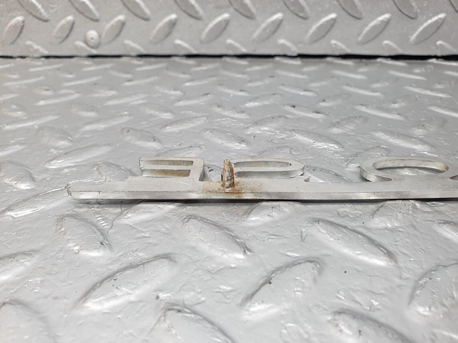 43184 Mercedes-Benz W108 280SE Trunk Badge Emblem