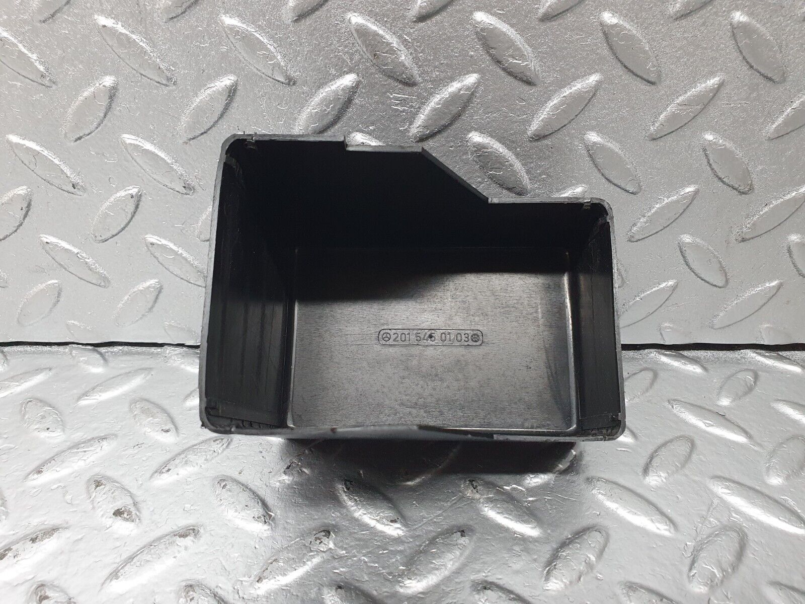 42771 Mercedes-Benz W201 190 2.0L Relay Box Cover 2015451040 2015450103