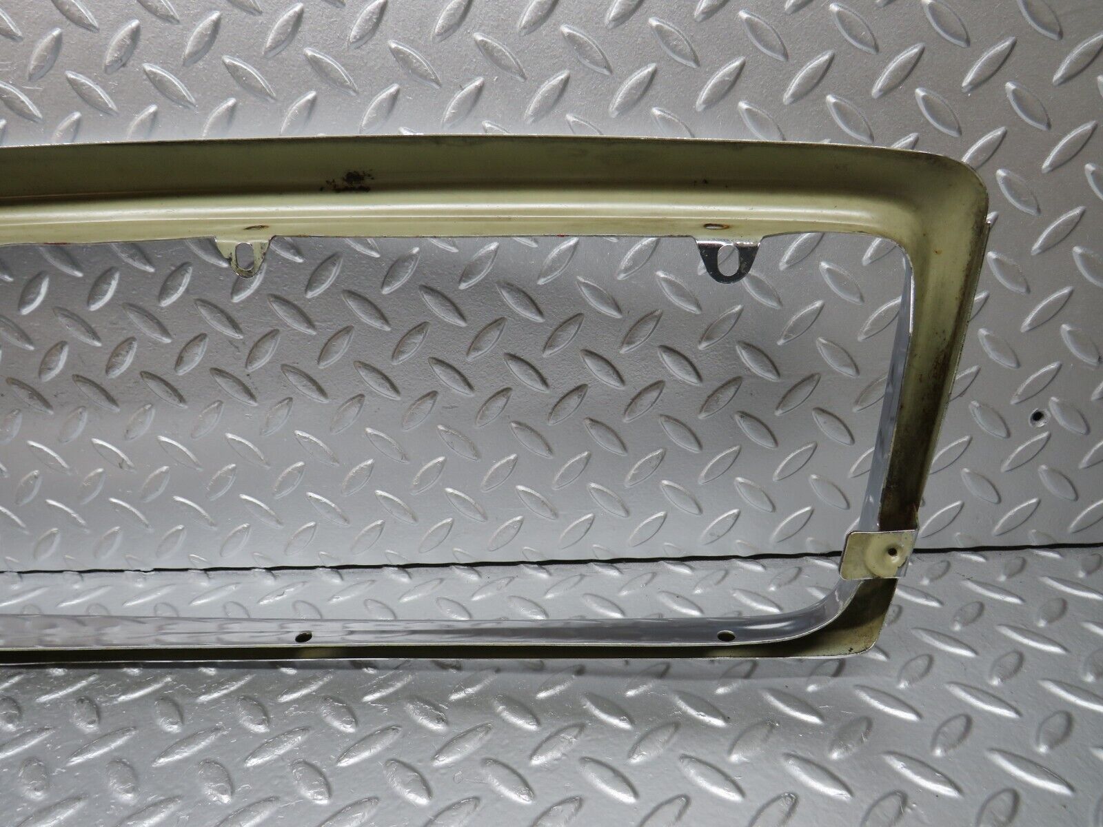 32736 Mercedes-Benz R107 C107 Bonnet Grill Chrome Frame