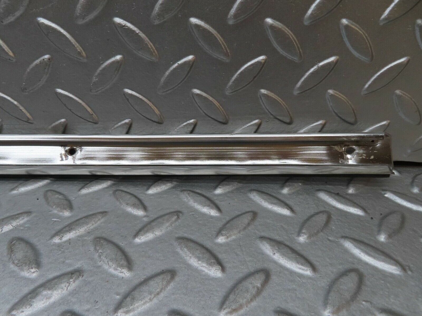 20571 Mercedes-Benz R107 450SL Roof Chrome Trim Left Side