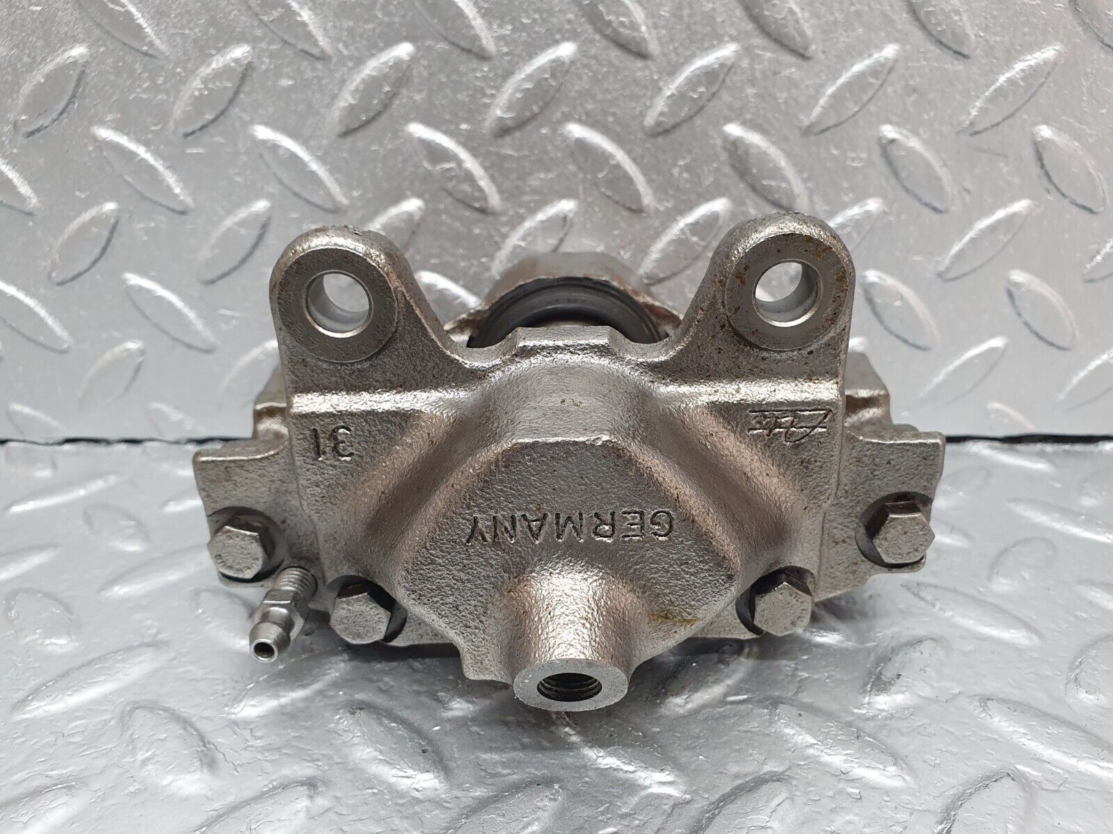 42114 Mercedes-Benz W202 C200 Rear Left Brake Caliper ATE 32