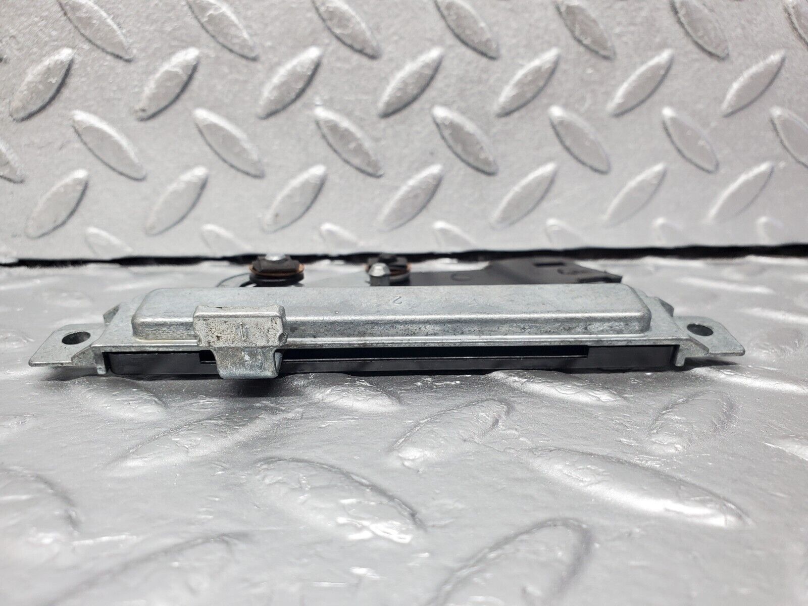 45655 Mercedes-Benz W126 420SE Rear Heater Regulator 1268300385