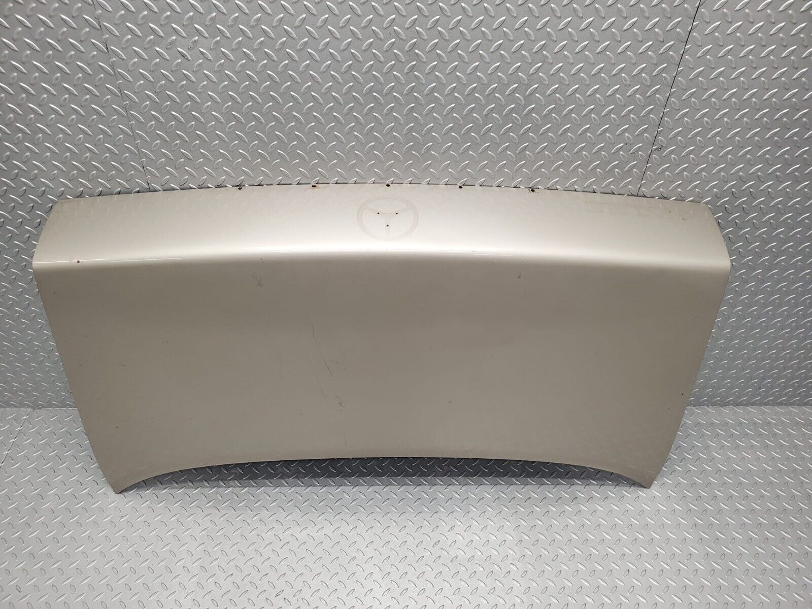 46100 Mercedes-Benz W126 420SE Boot Lid Trunk Door