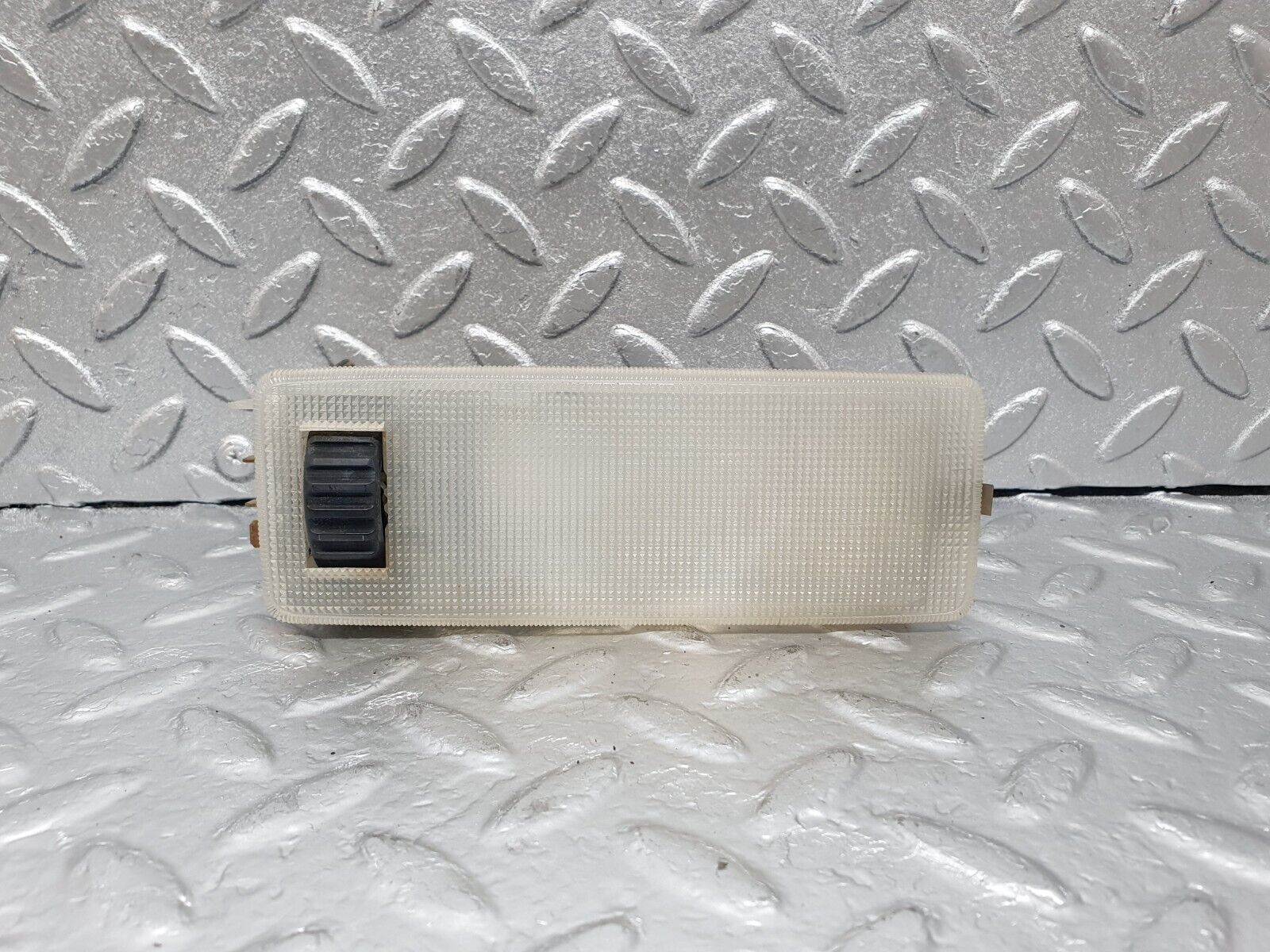 43585 Mercedes-Benz C126 380SEC Coupe Interior Dome Light 1268200801 1268200901