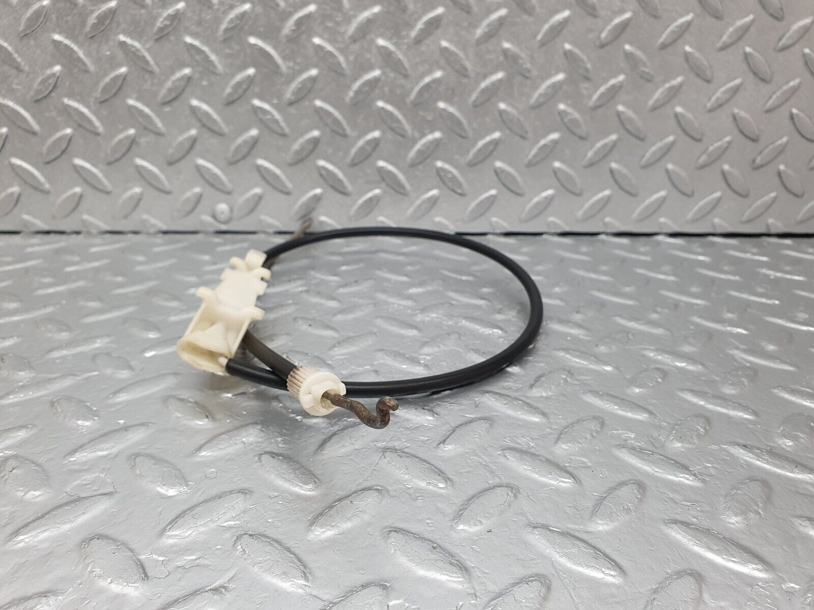 43701 Mercedes-Benz C126 380SEC Coupe Door Lock Cable