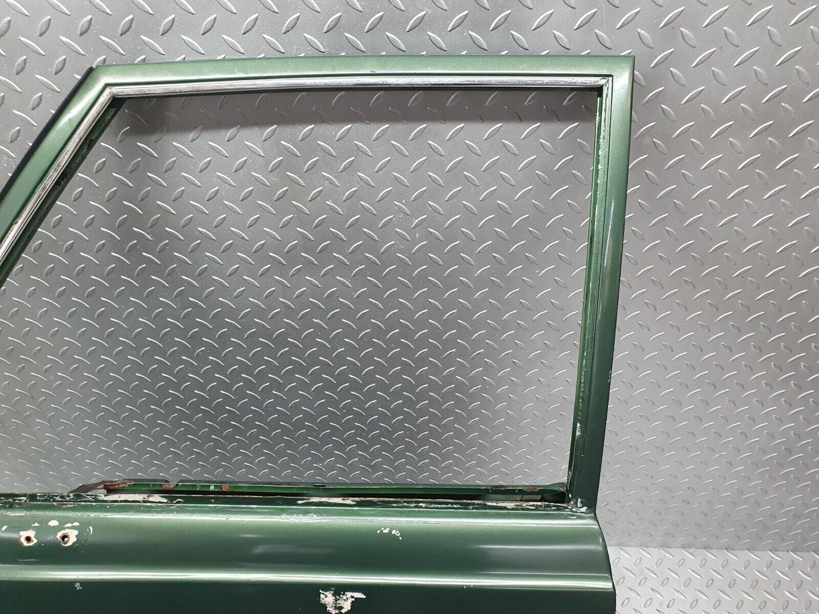 43426 Mercedes-Benz W108 280SE Front Left Door