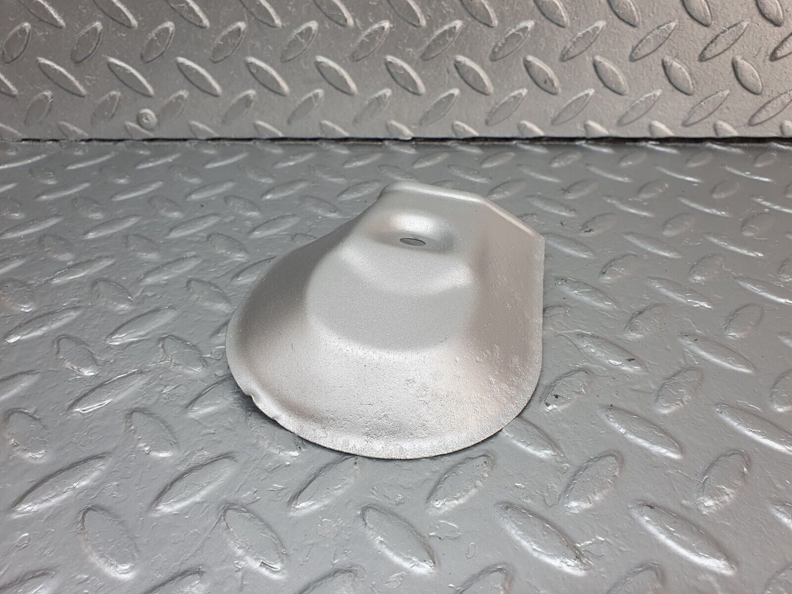 42845 Mercedes-Benz W201 190 2.0L Engine Mount Bracket Heat Shield Right Side