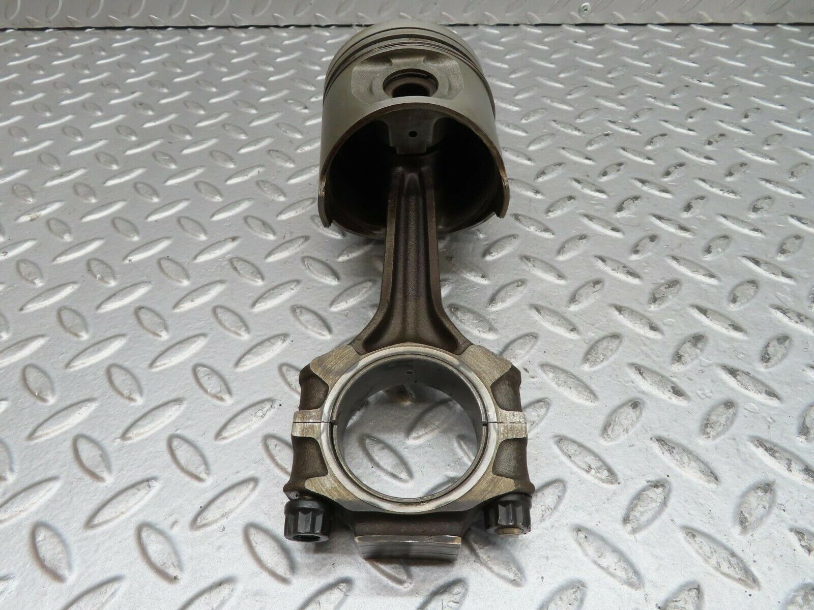 15779 Mercedes-Benz R107 450SL Piston With Connecting Rod 92.00 mm