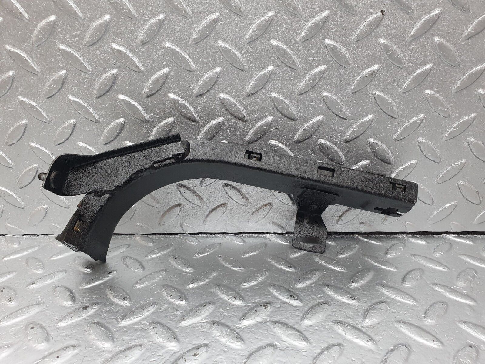 42605 Mercedes-Benz R129 320SL Coupe Ignition Coil Lead Cover 1295460064