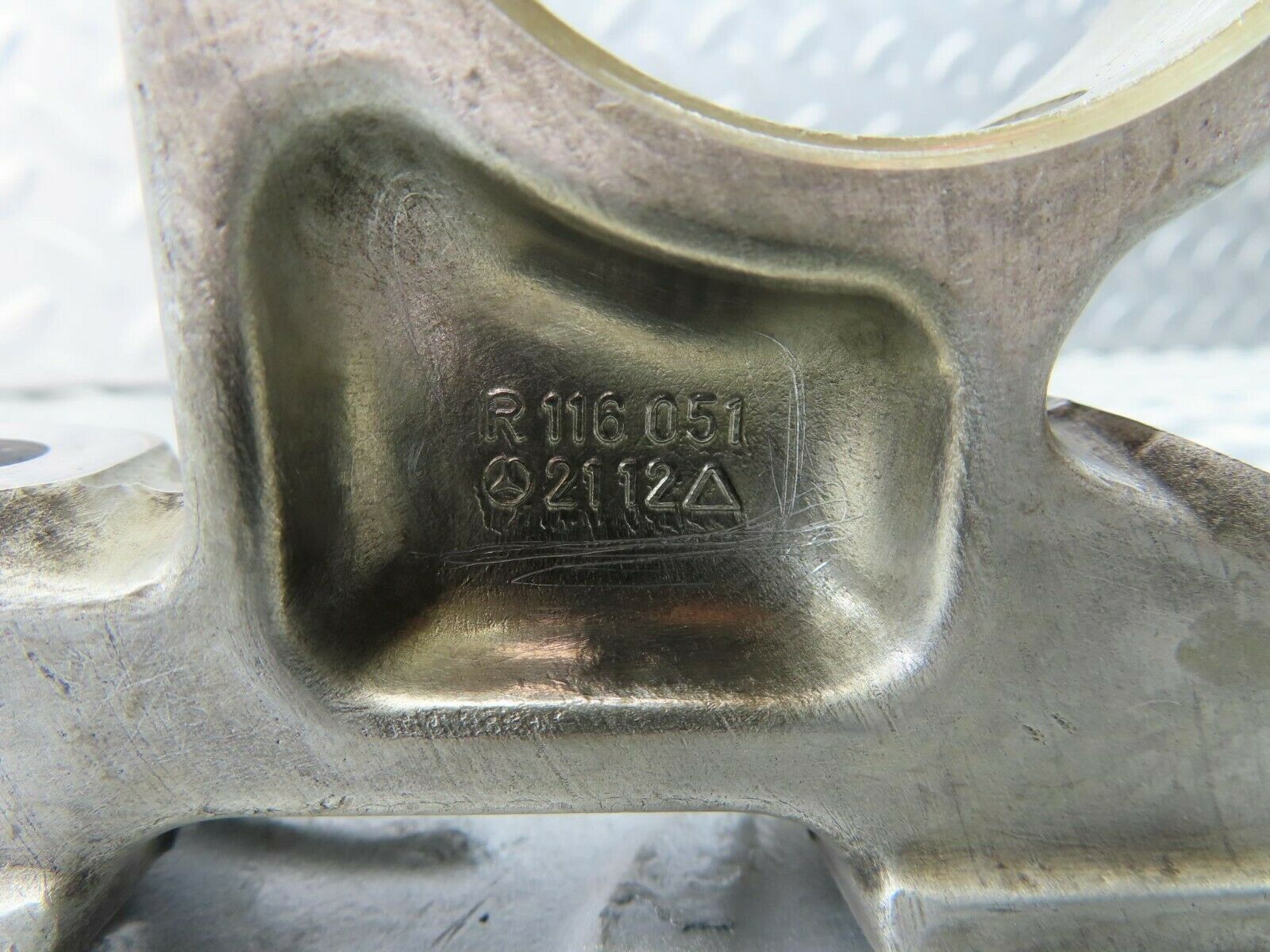 9081 Mercedes-Benz R107 Camshaft Tower Bearing 1160512112