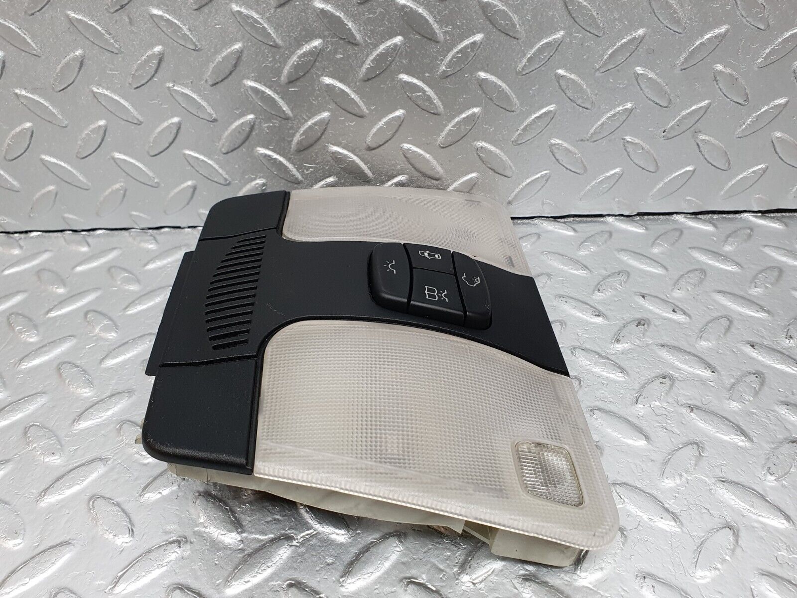 41906 Mercedes-Benz W202 C200 Interior Dome Light Hella 208820 148564 1408300008