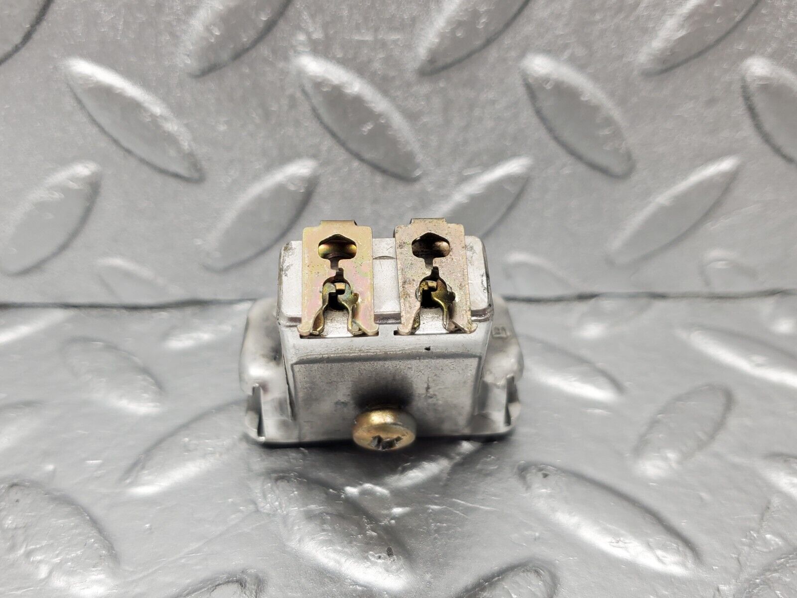 46947 Mercedes-Benz R129 320SL Coupe Soft Top Hydraulic Distributor 1298000022