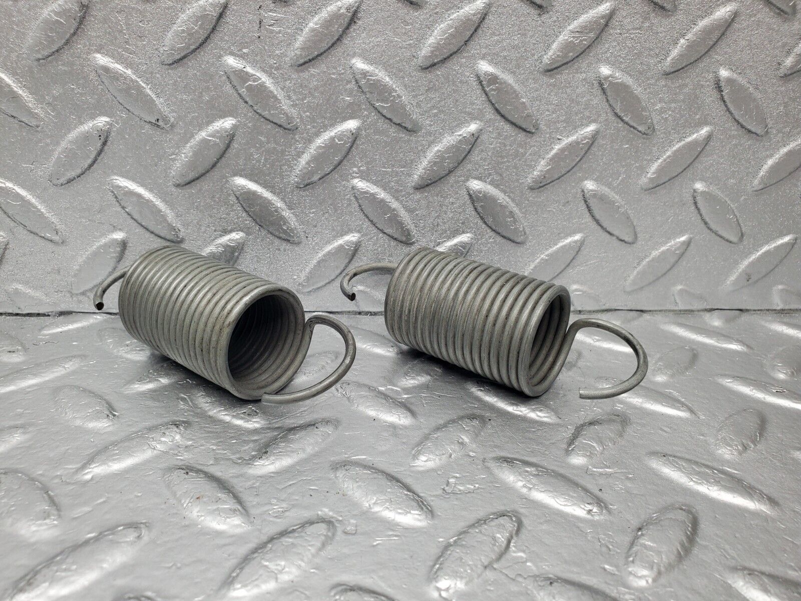 46655 Mercedes-Benz C123 280CE Coupe Front Seat Adjustment Spring Pair