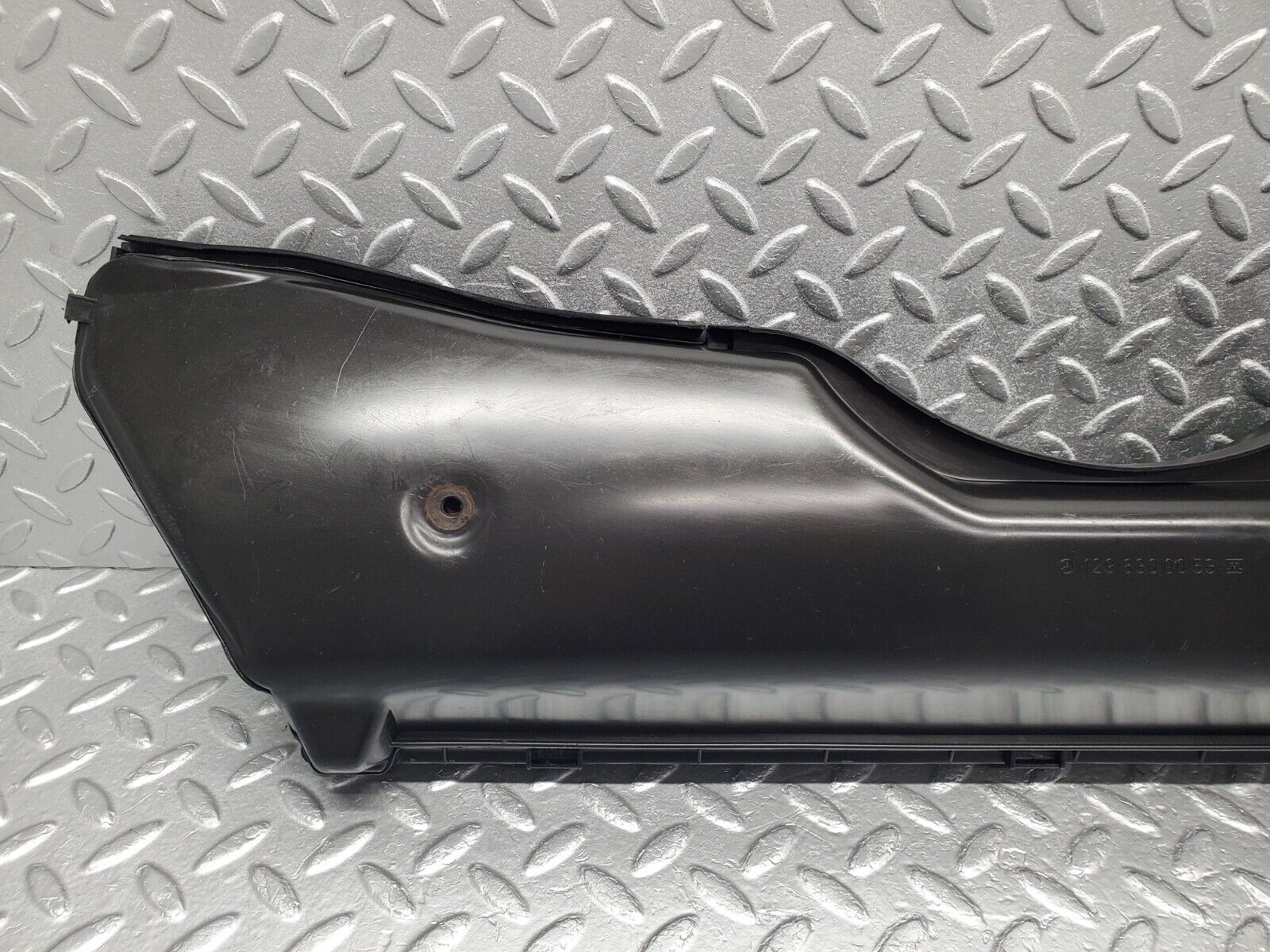 46887 Mercedes-Benz R129 320SL Coupe Cabin Filter Housing 1298300053