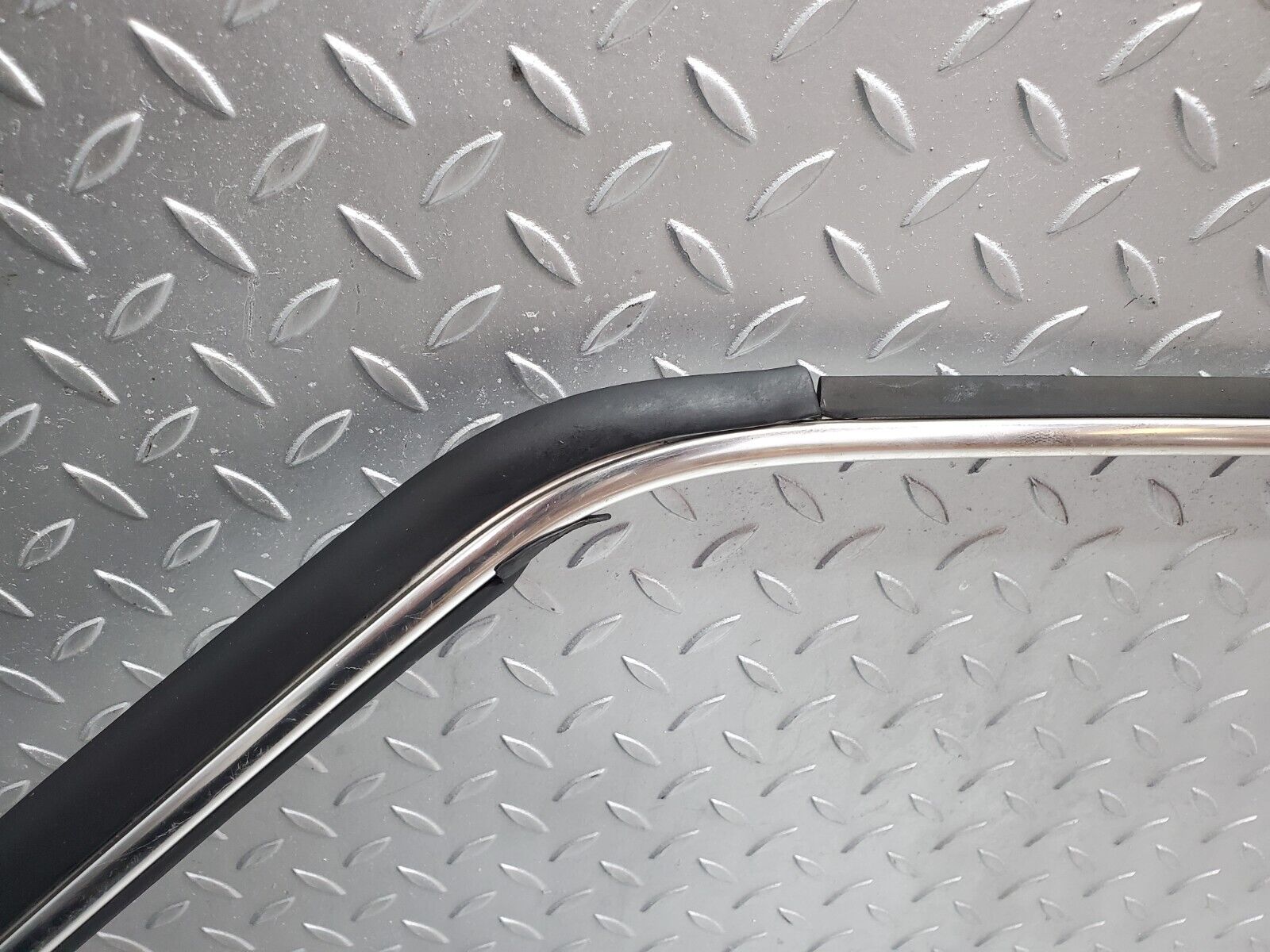 44547 Mercedes-Benz W123 280E Roof Chrome Moulding Trim Left Side 1236981330