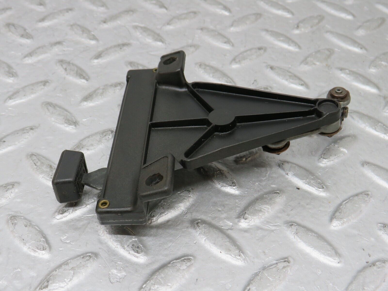 35541 Mercedes-Benz R107 280SL Air Vent Control Lever Centre