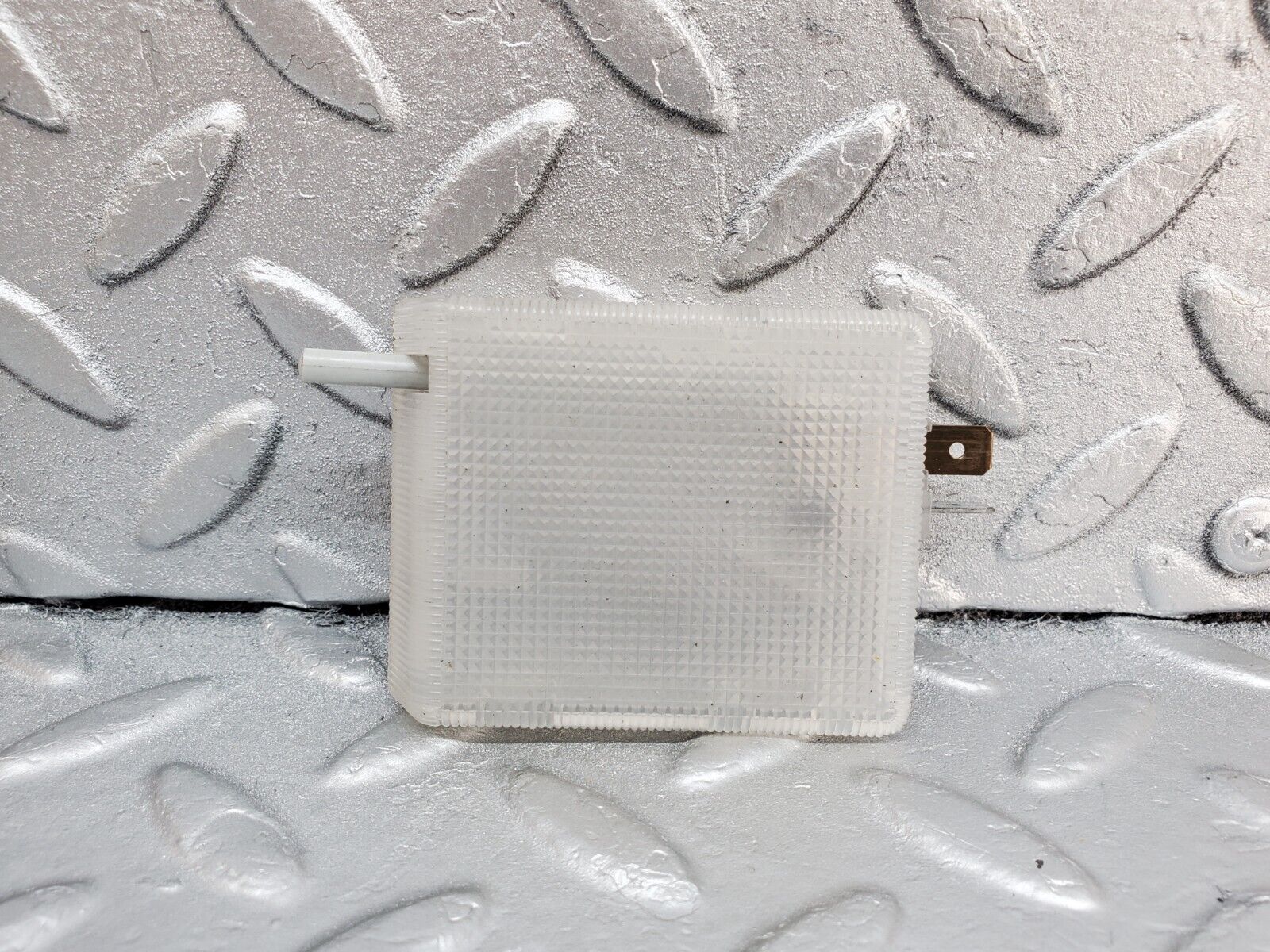 44667 Mercedes-Benz W124 220E Glove Box Light 1298200301