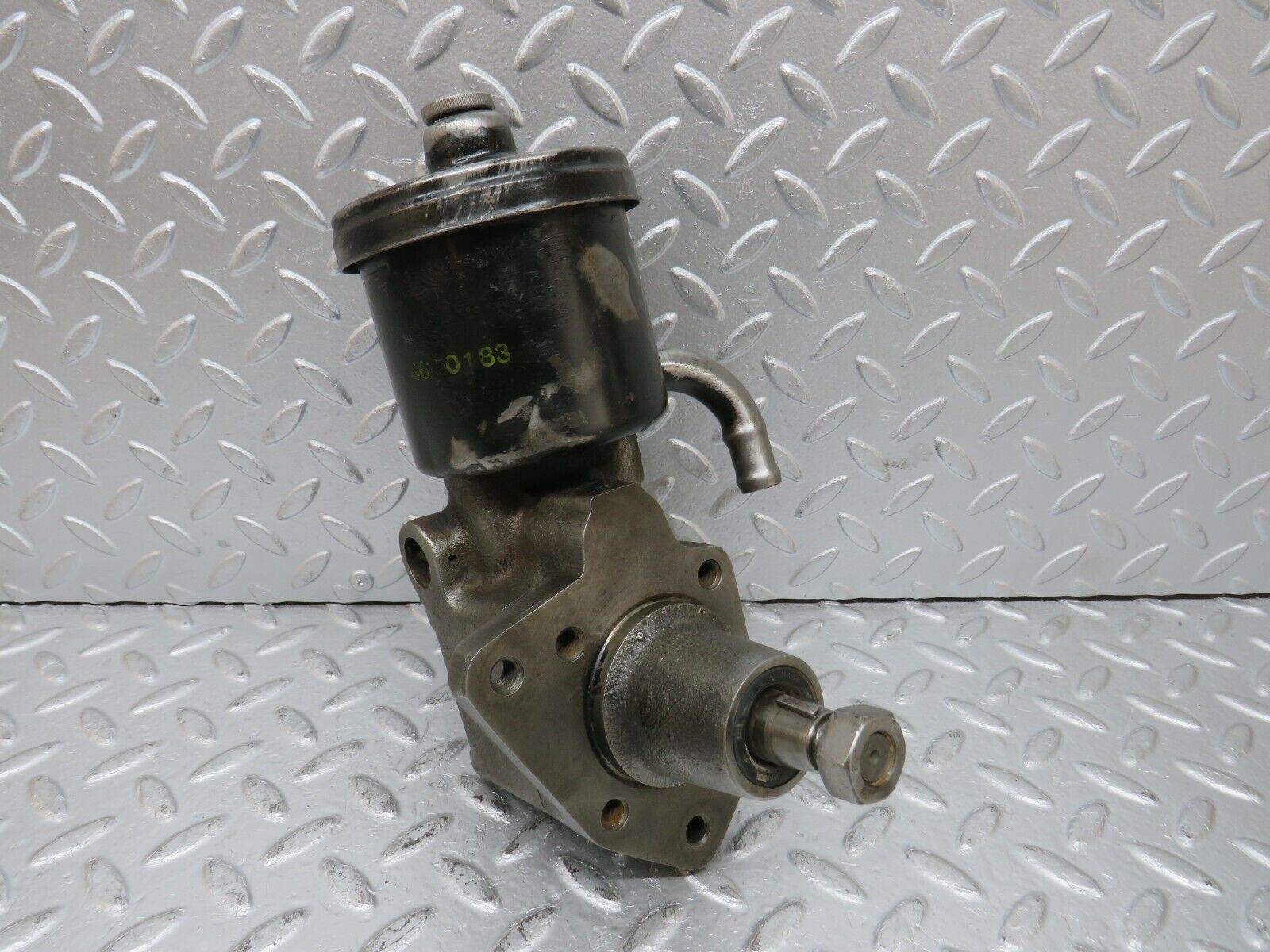 32848 Mercedes-Benz C107 R107 350 V8 Power Steering Pump 1164600183
