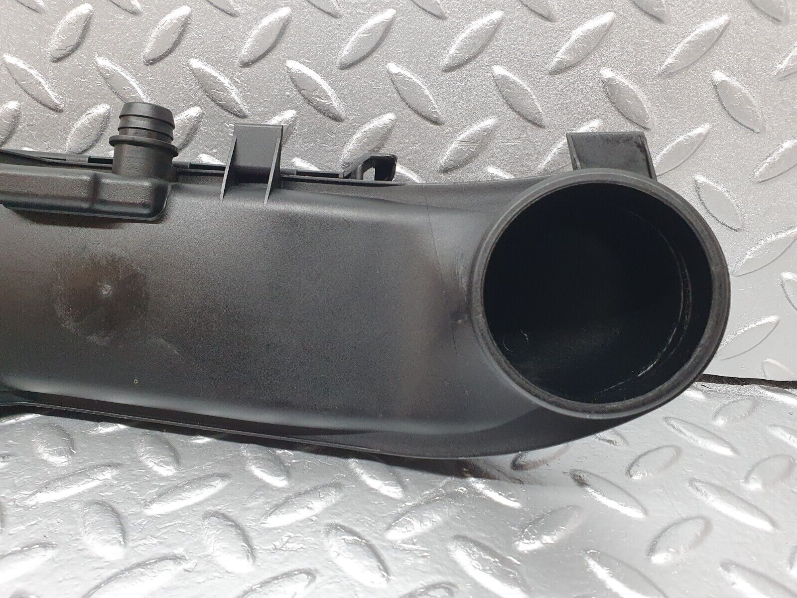 42115 Mercedes-Benz W202 C200 Air Intake Pipe 1111402512