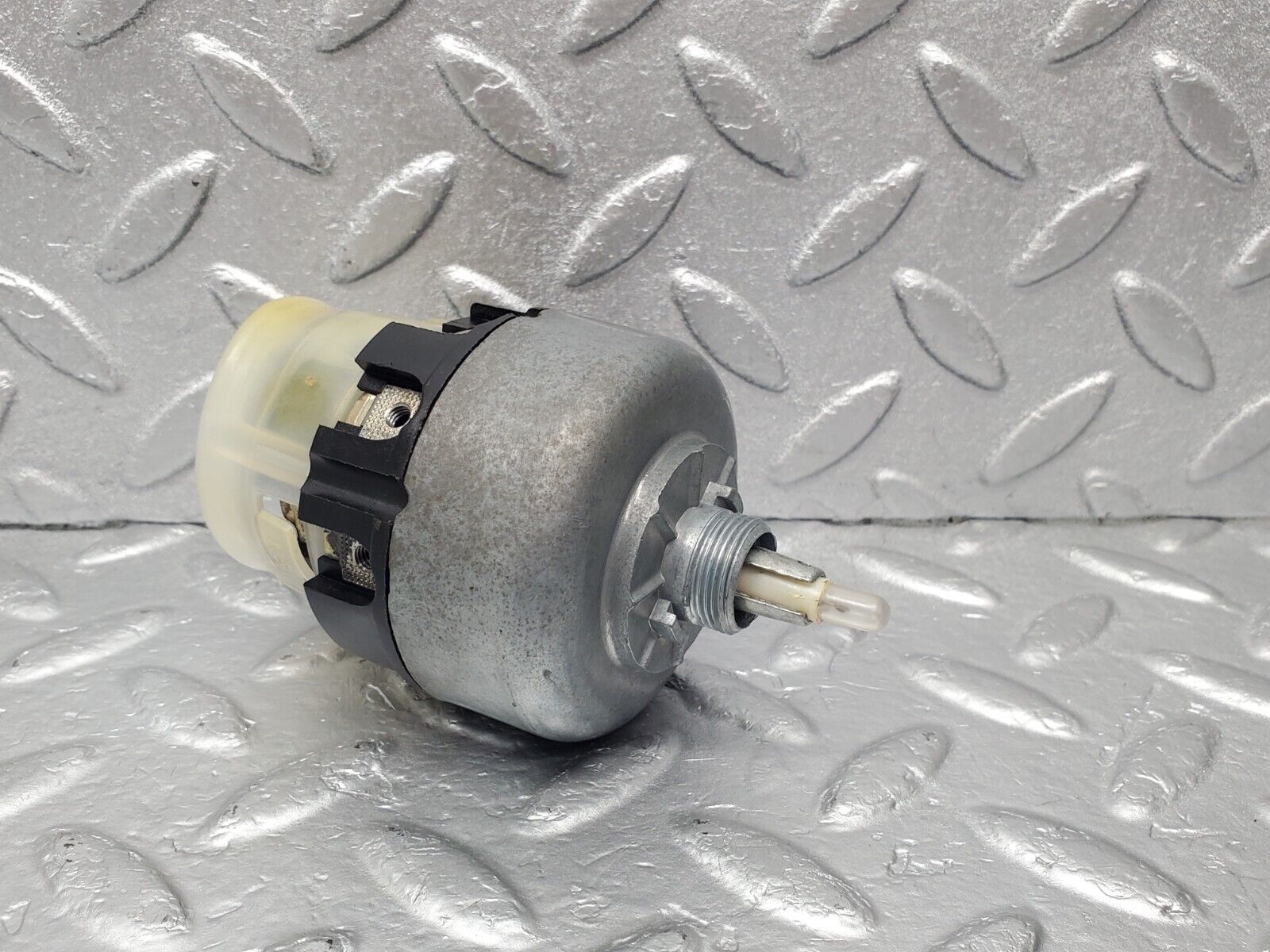 46451 Mercedes-Benz C123 280CE Coupe Headlight Switch