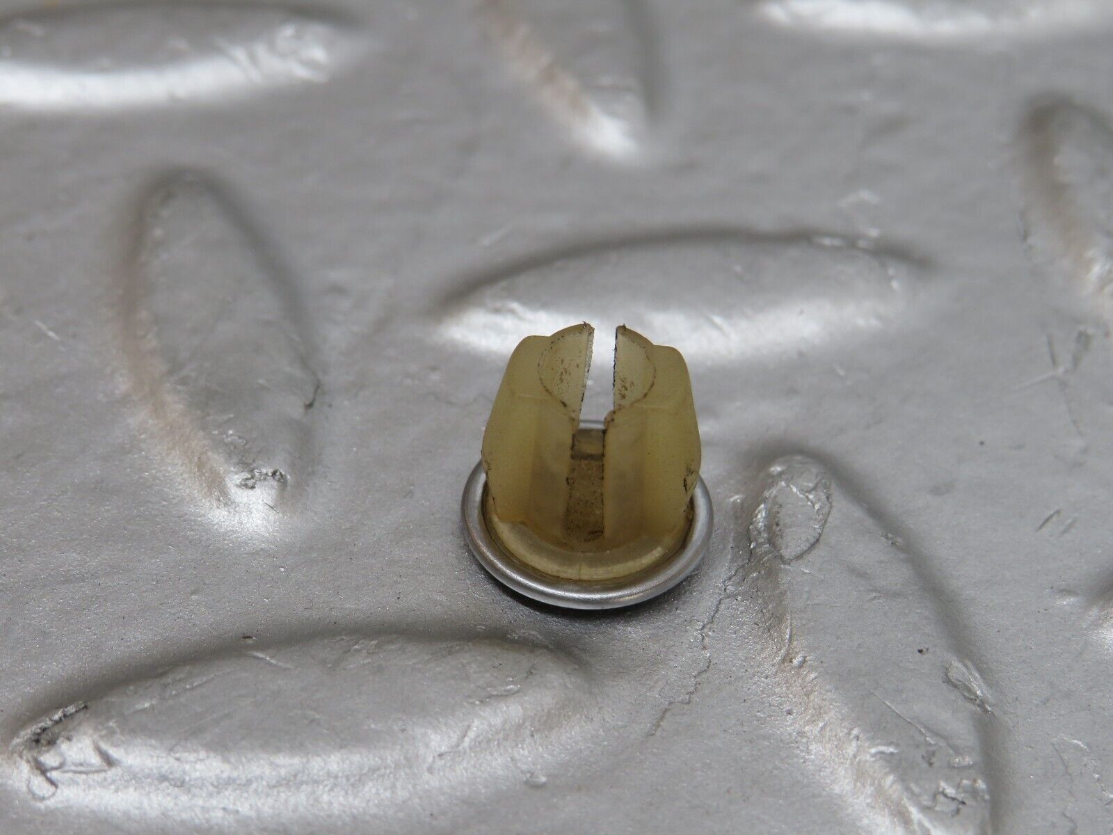 35685 Mercedes-Benz R107 280SL Headlight Washer Nozzle Chrome Plug 2x